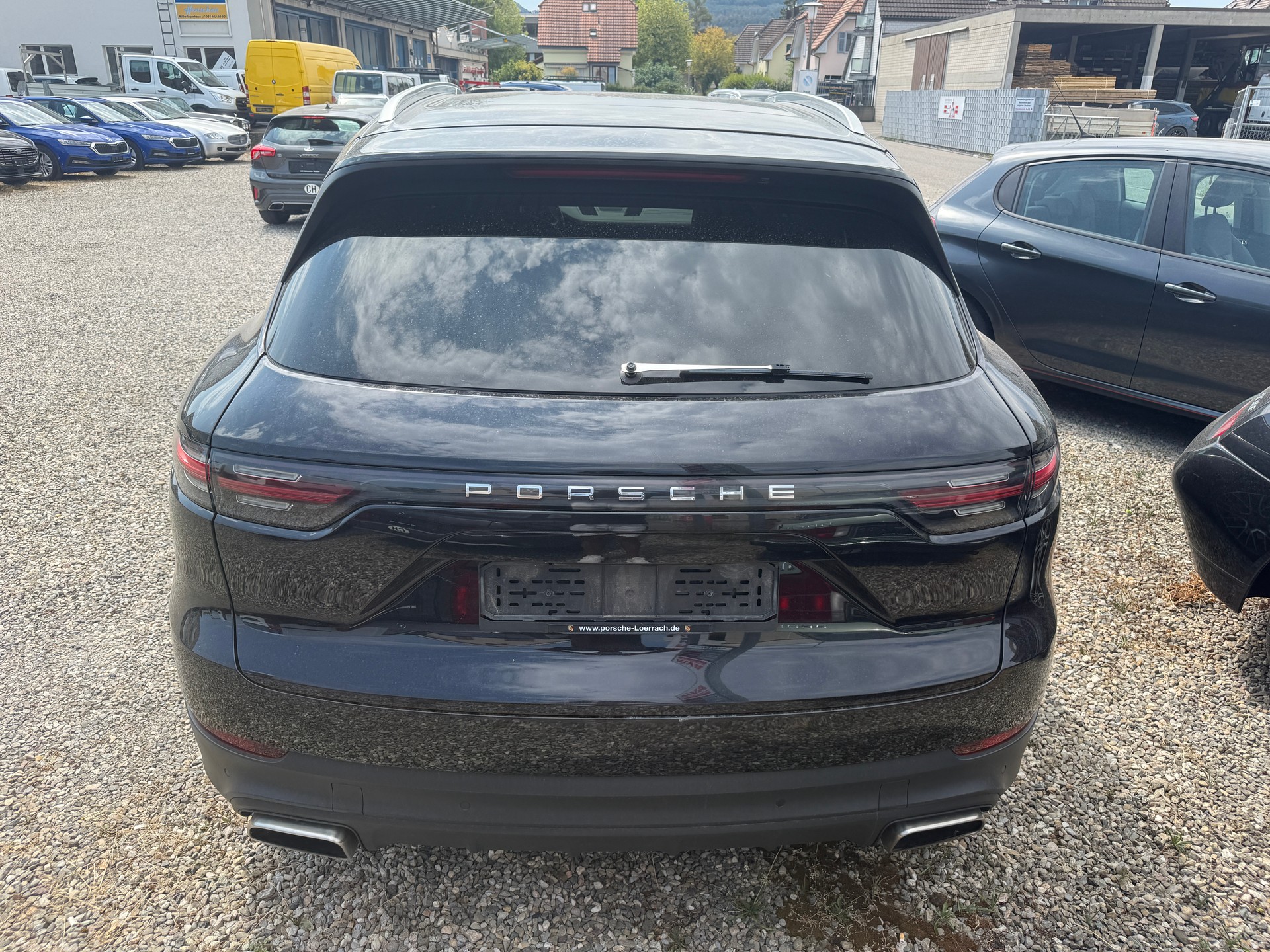 PORSCHE CAYENNE-image-5
