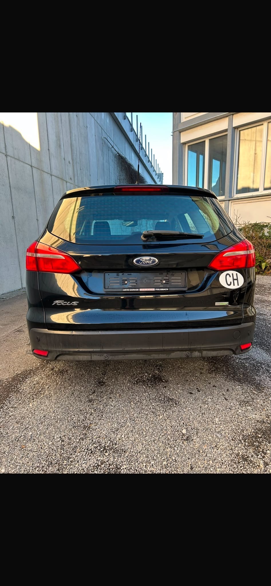 FORD Focus 1.0 SCTi Titanium-image-3