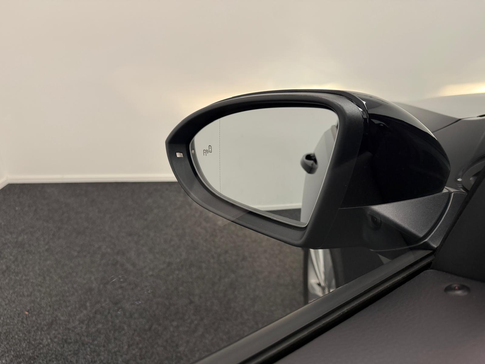 VW Golf VII 1.5 TSI 150 Comfortline DSG-image-14