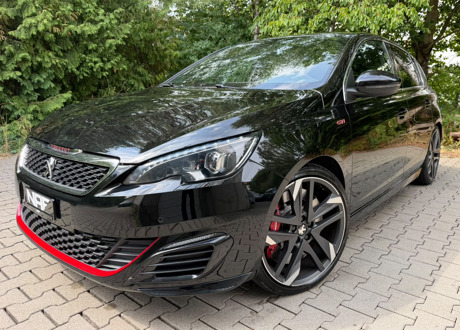 PEUGEOT 308 1.6 GTi-image-0