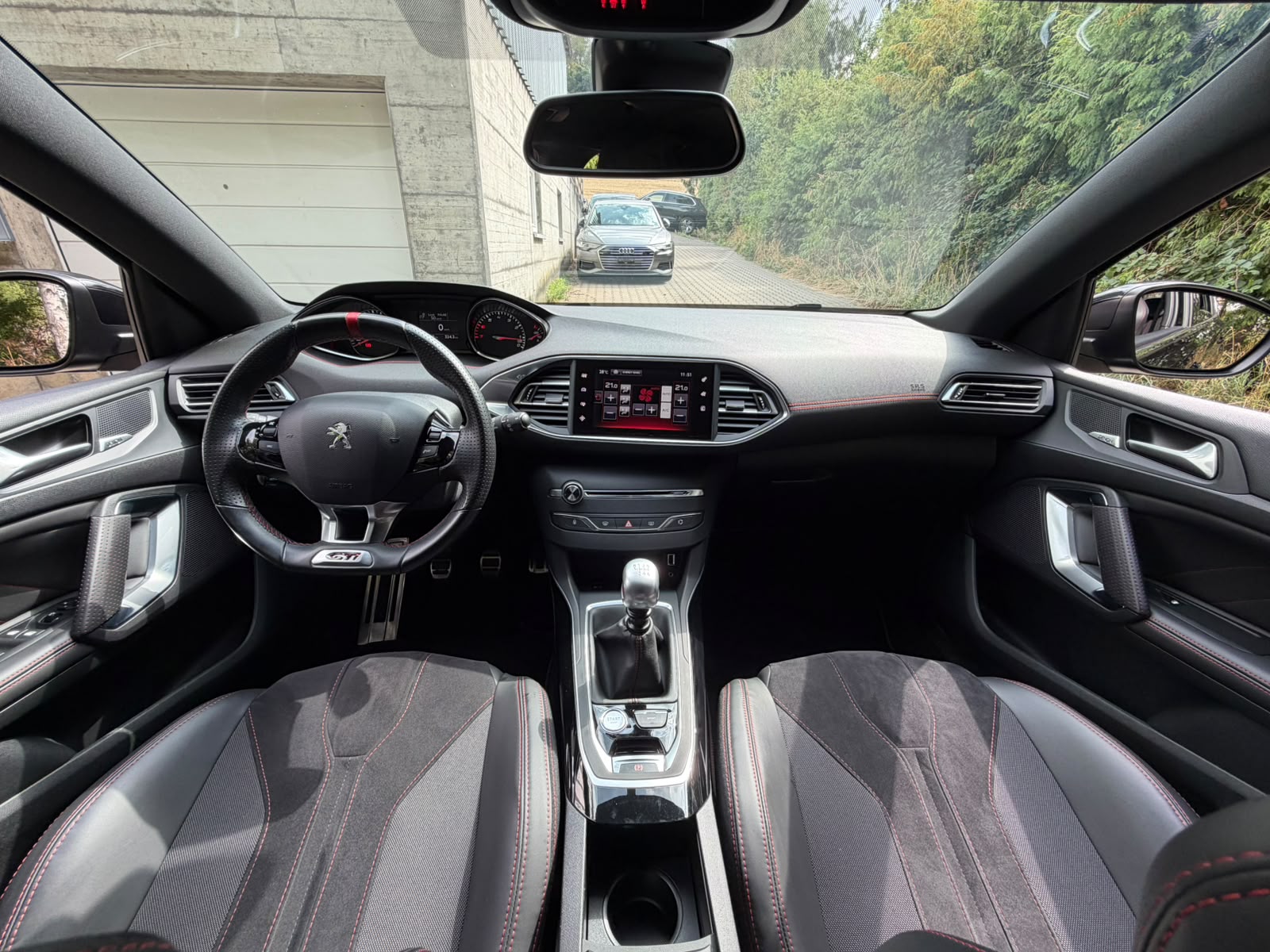 PEUGEOT 308 1.6 GTi-image-19