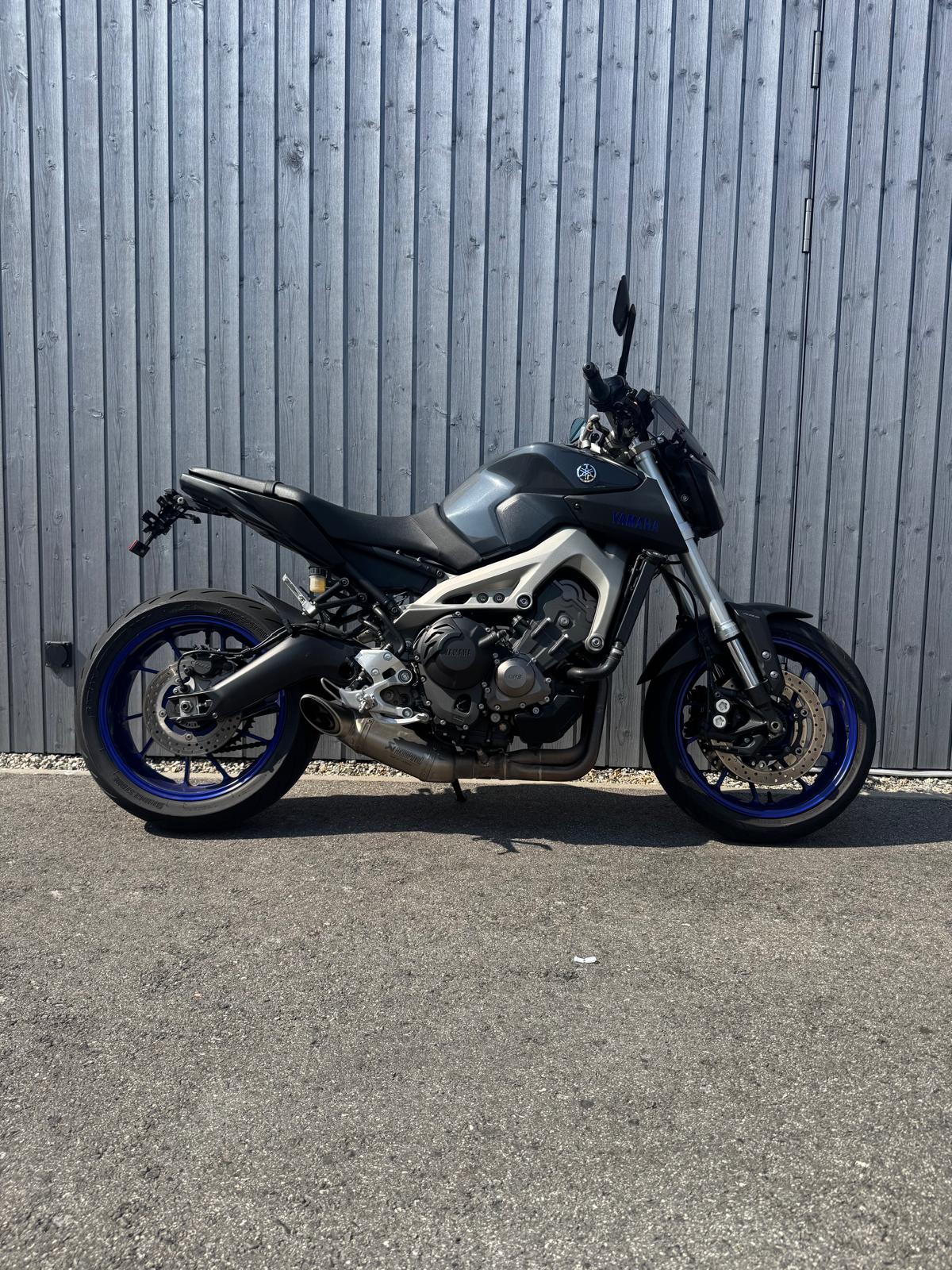 YAMAHA MT-09 ABS