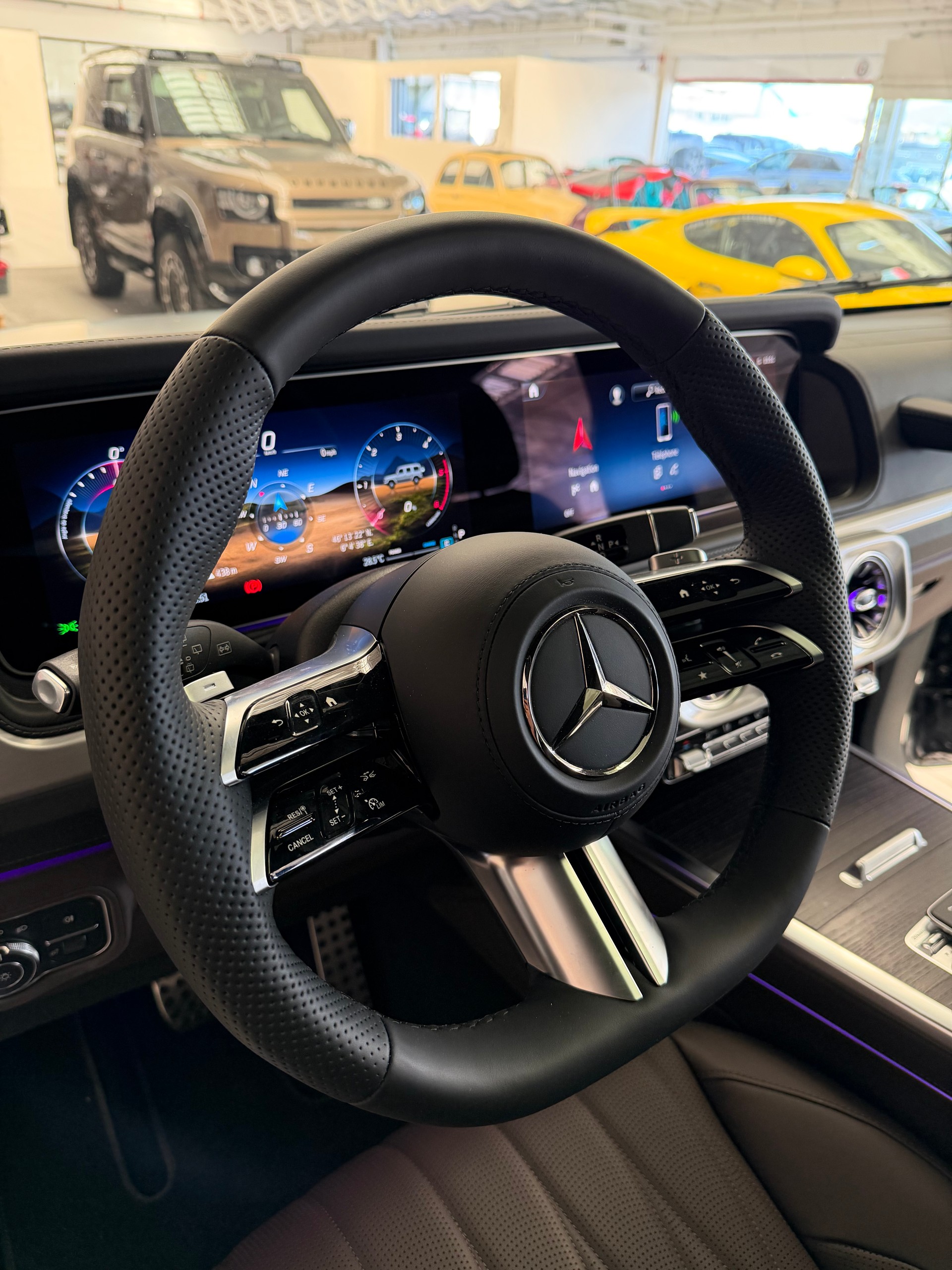 MERCEDES-BENZ G 450d 9G-Tronic-image-11