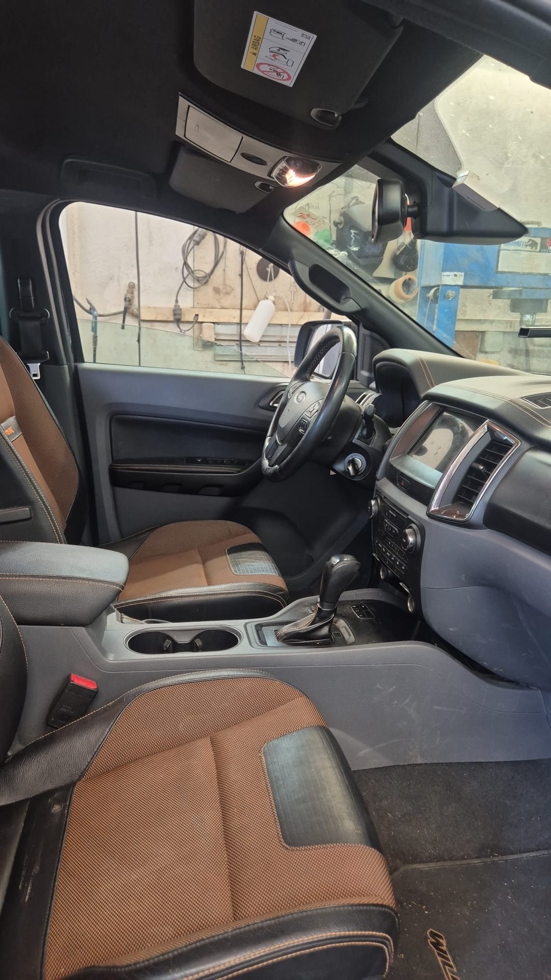 FORD Ranger Wildtrak 3.2 TDCi 4x4 A-image-8