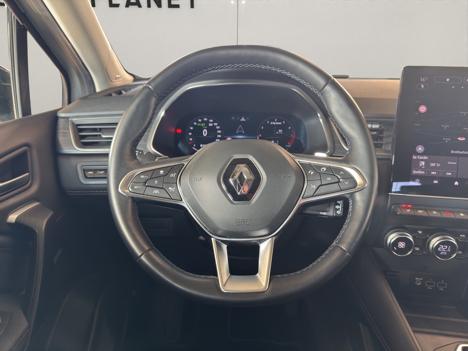 RENAULT Captur 1.3 TCe 140 Initiale EDC-image-7