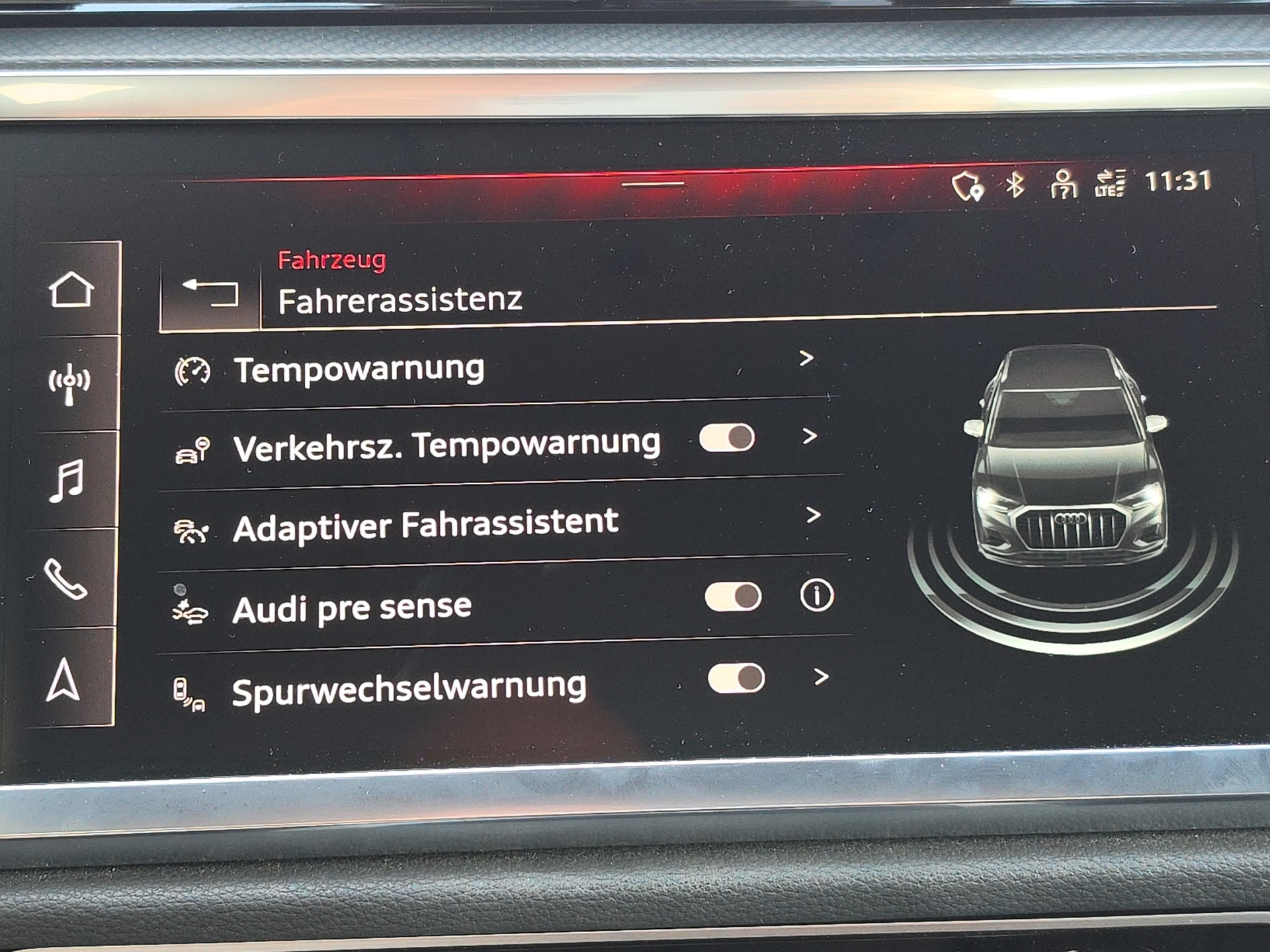 AUDI Q3 1.5 35 TFSI Attraction S-Tronic-image-24