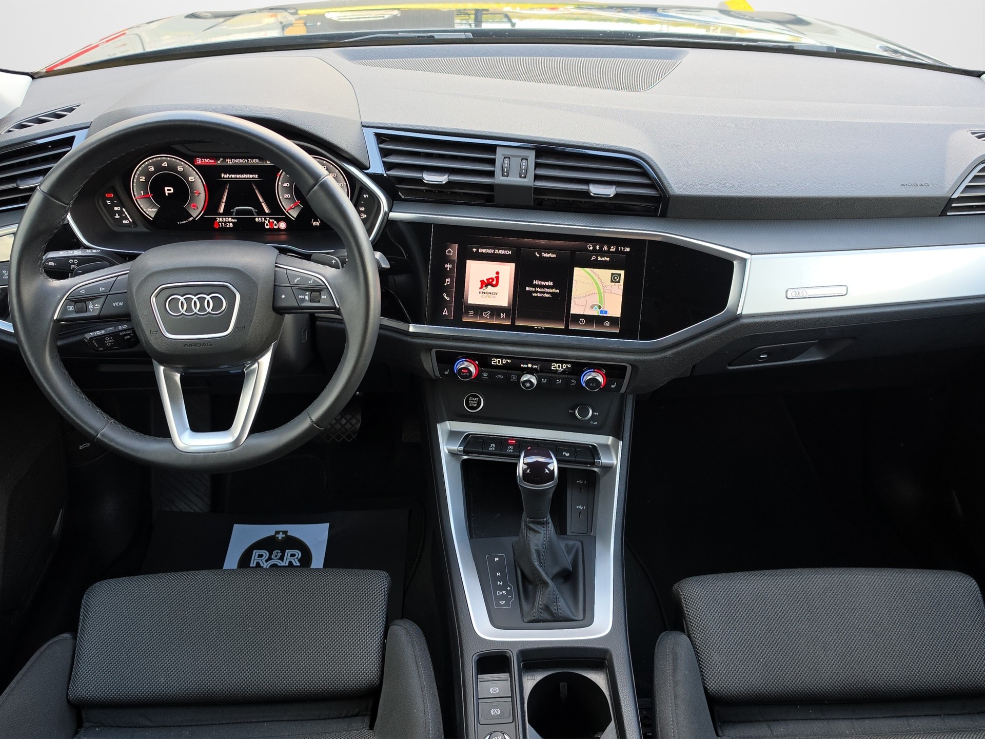 AUDI Q3 1.5 35 TFSI Attraction S-Tronic-image-17