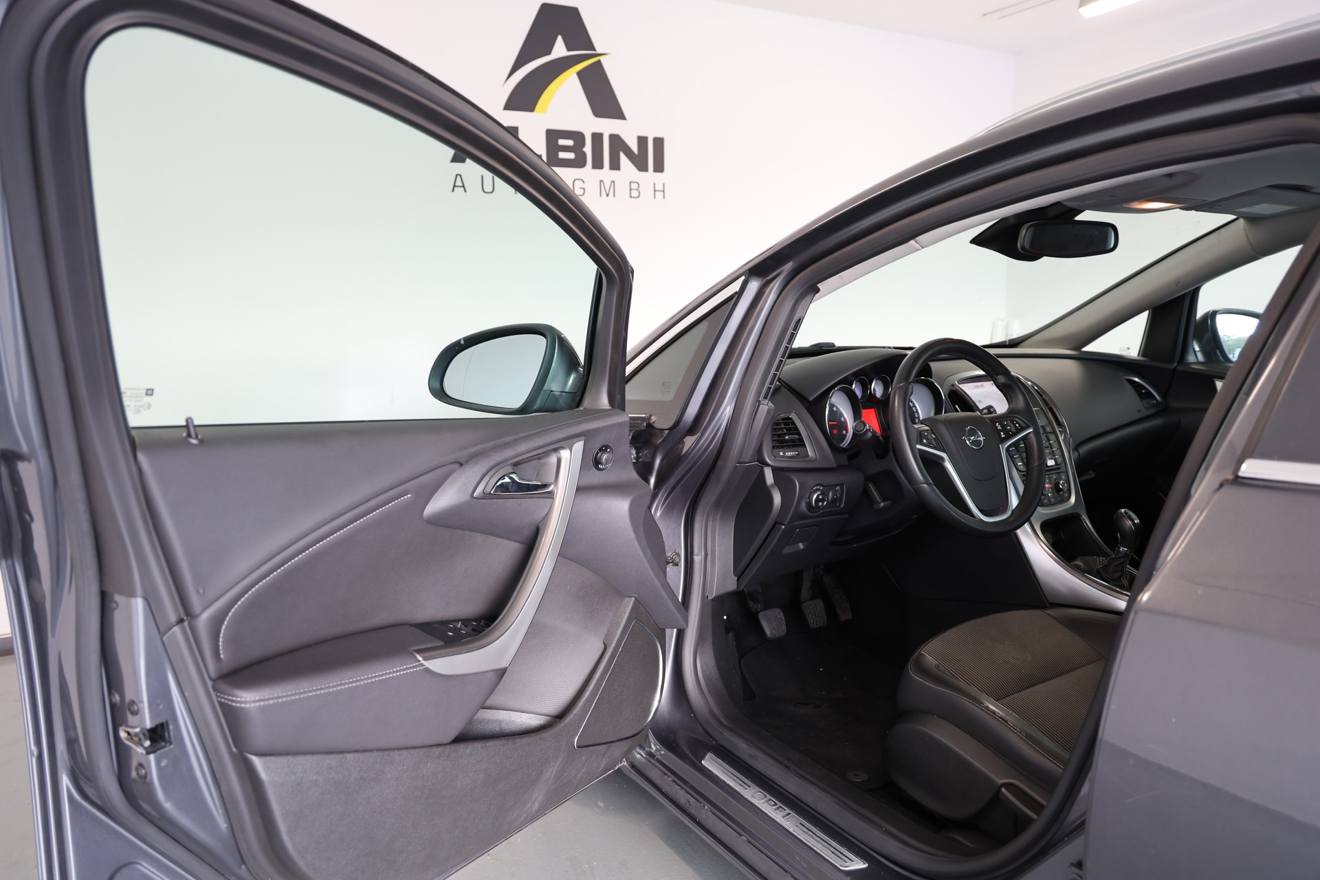 OPEL Astra Sports Tourer 1.7 CDTI *Frisch ab MFK* *Zahnriemen ersetzt* *Kopfzylinder ersetzt*-image-4