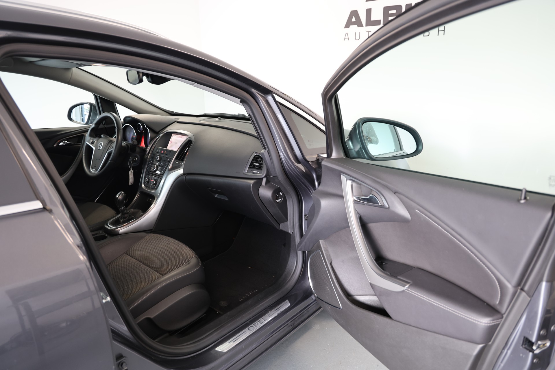 OPEL Astra Sports Tourer 1.7 CDTI *Frisch ab MFK* *Zahnriemen ersetzt* *Kopfzylinder ersetzt*-image-9