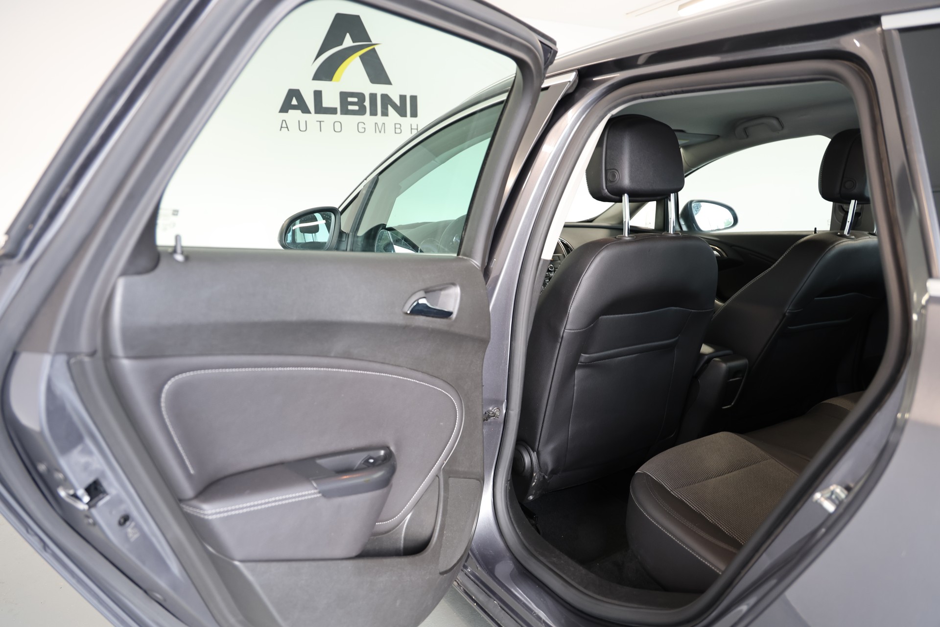 OPEL Astra Sports Tourer 1.7 CDTI *Frisch ab MFK* *Zahnriemen ersetzt* *Kopfzylinder ersetzt*-image-12