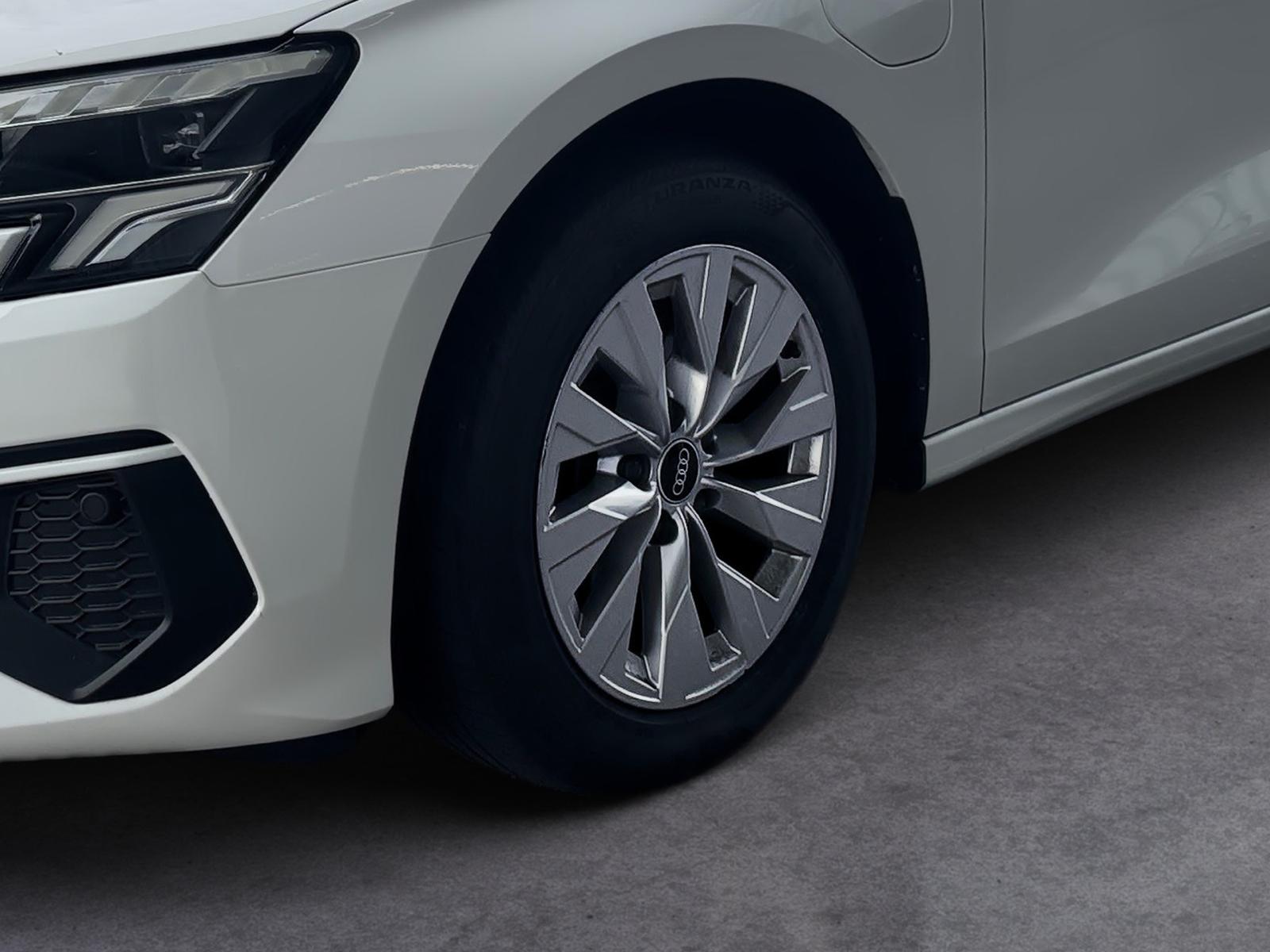 AUDI A3 Sportback 40 TFSI e S-tronic-image-5