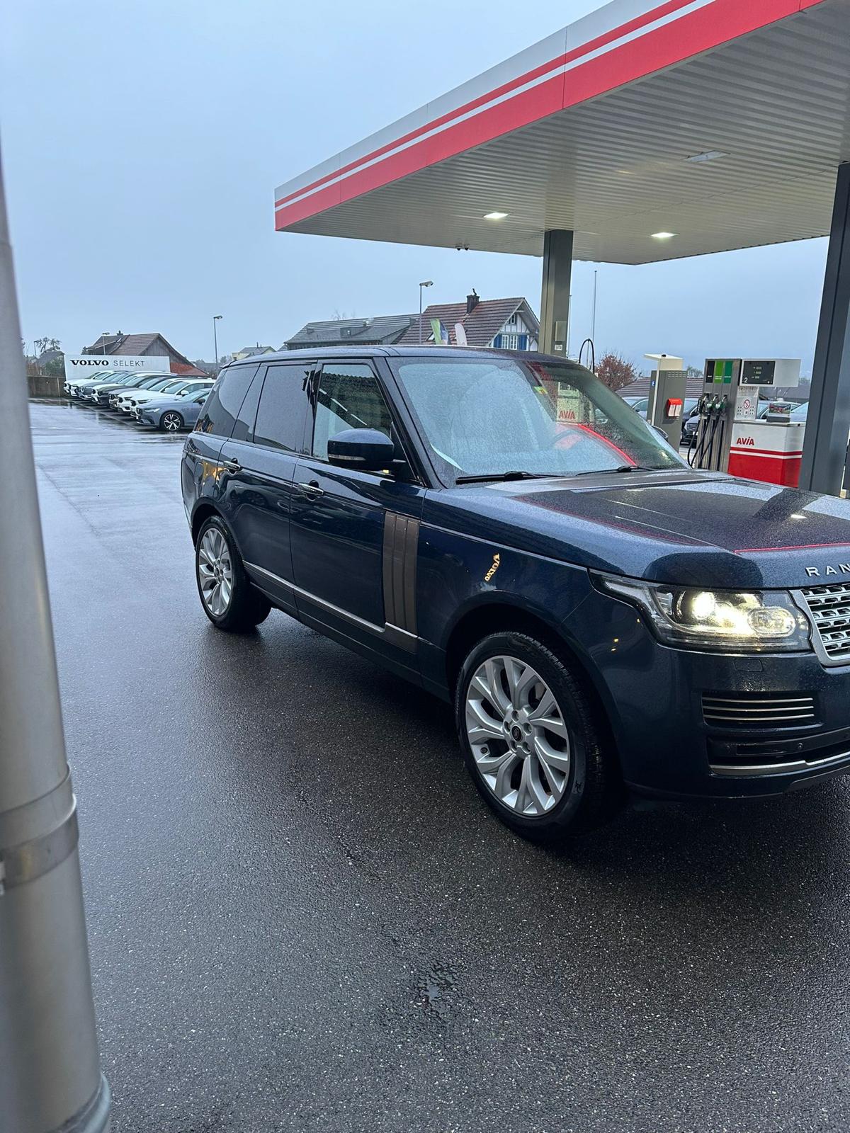 LAND ROVER Range Rover 3.0 TDV6 Vogue Autobiography Automatic-image-1