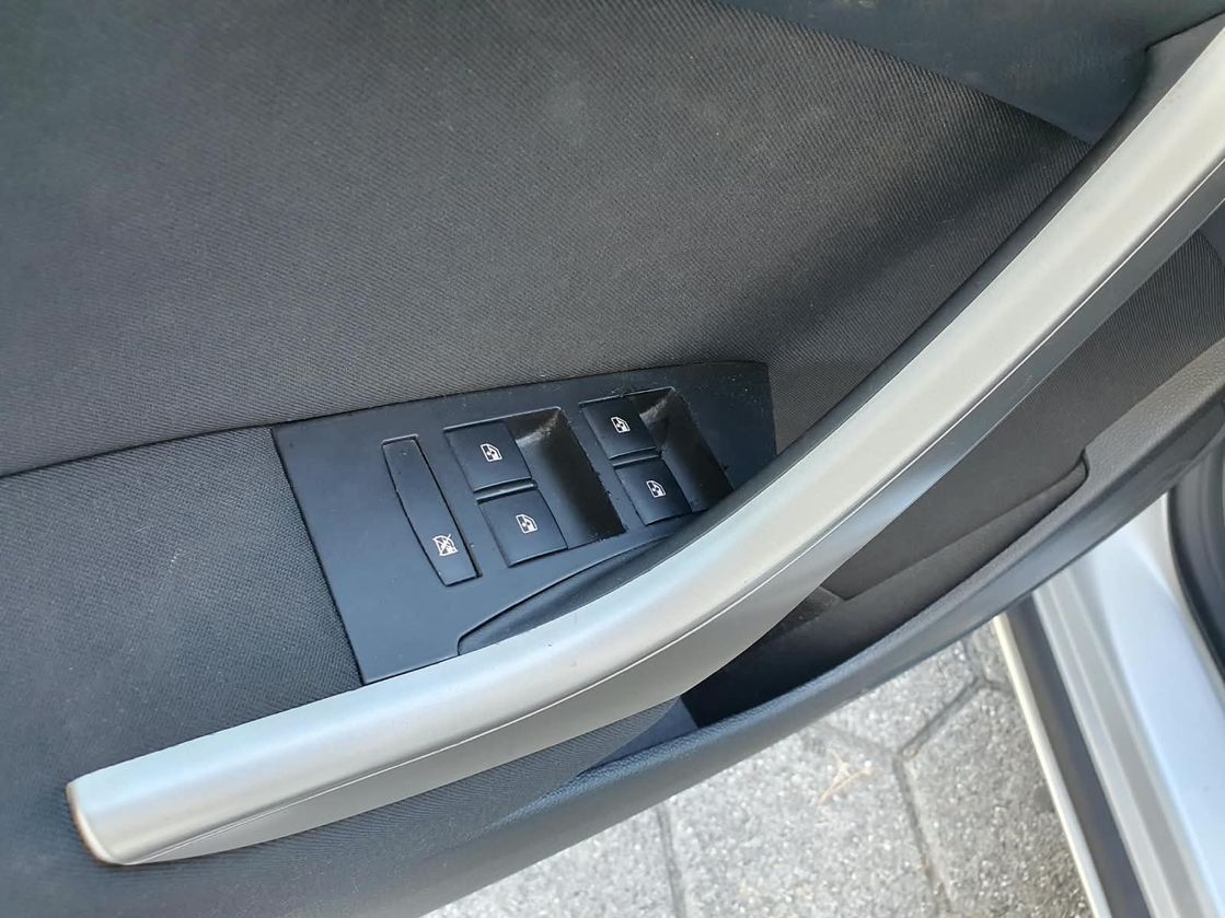 OPEL Astra 1.4i 16V-image-11
