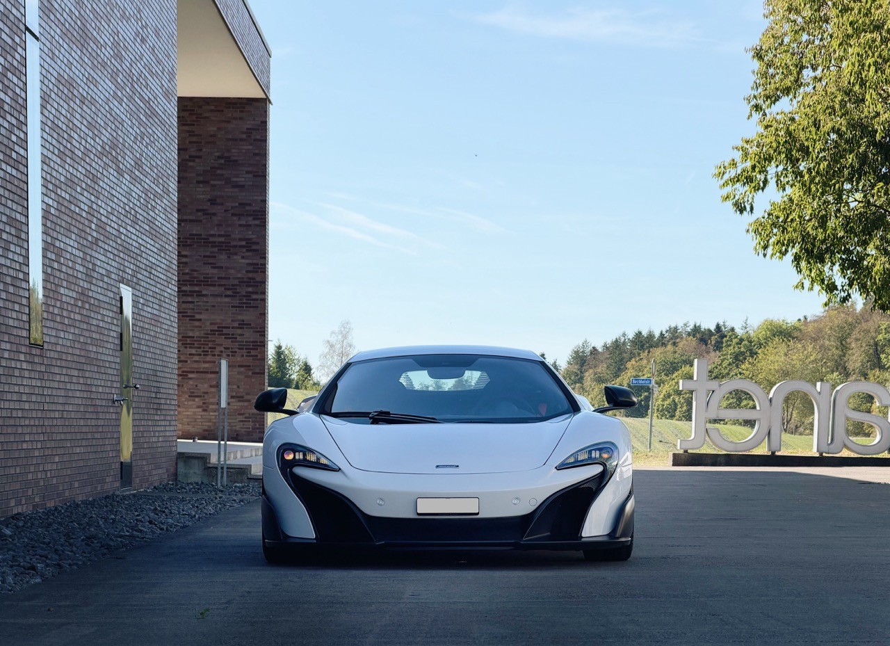 McLAREN 675LT-image-2