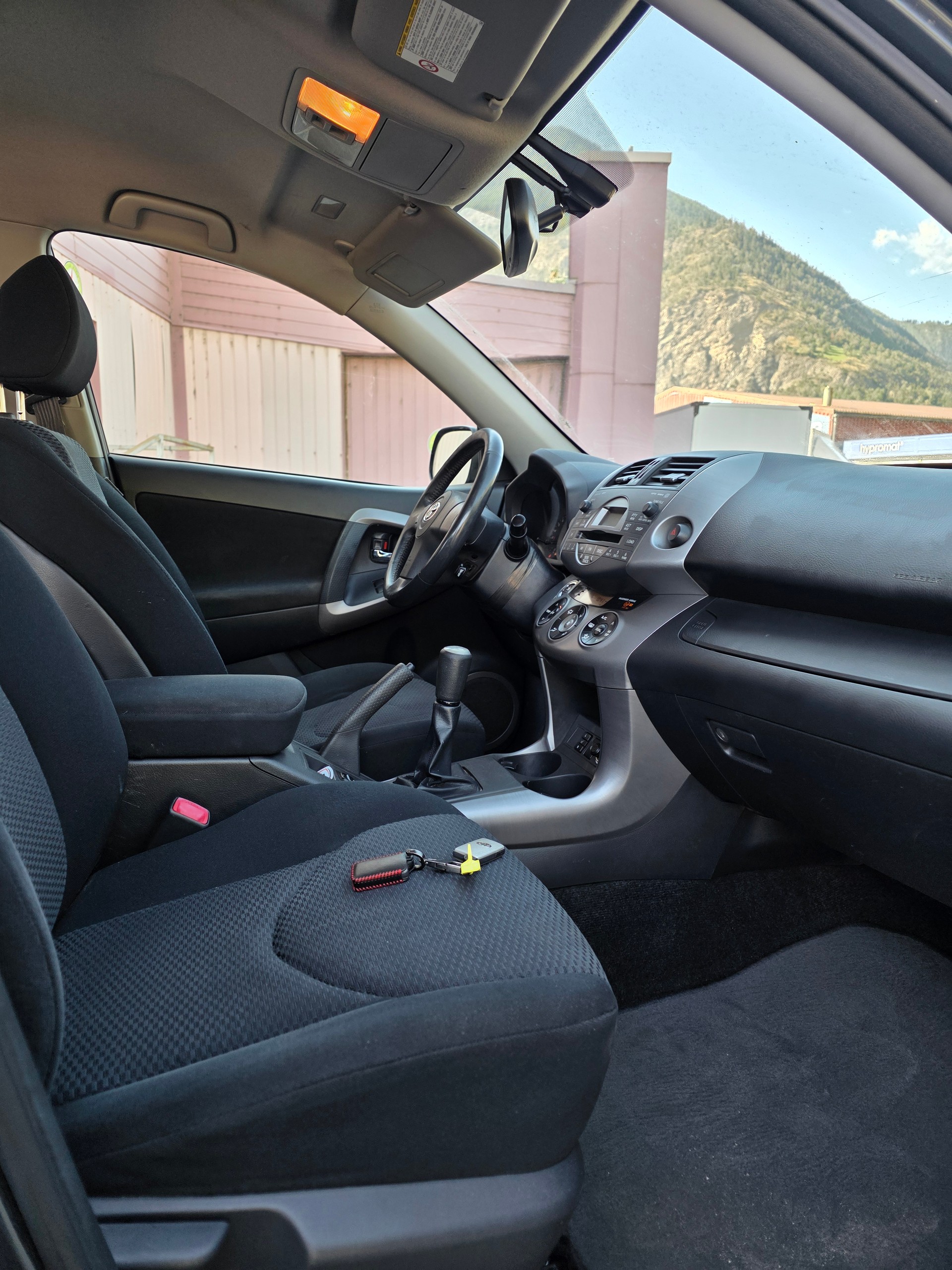 TOYOTA RAV-4 2.0 16V Linea Terra-image-9