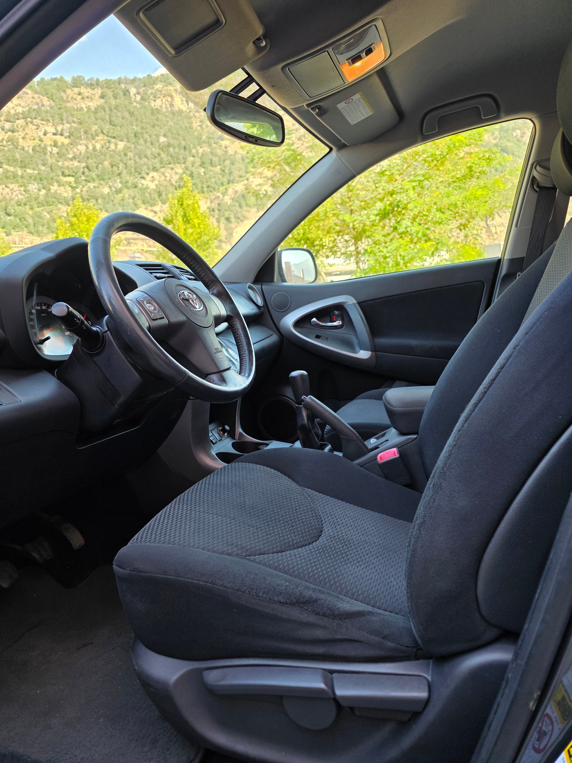TOYOTA RAV-4 2.0 16V Linea Terra-image-11