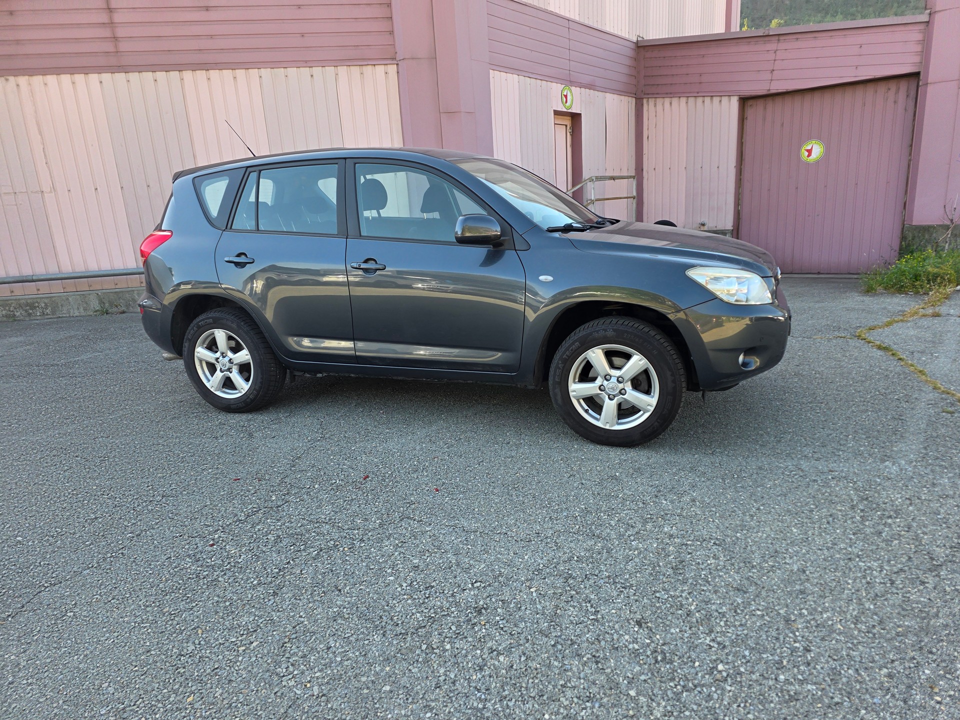 TOYOTA RAV-4 2.0 16V Linea Terra-image-3