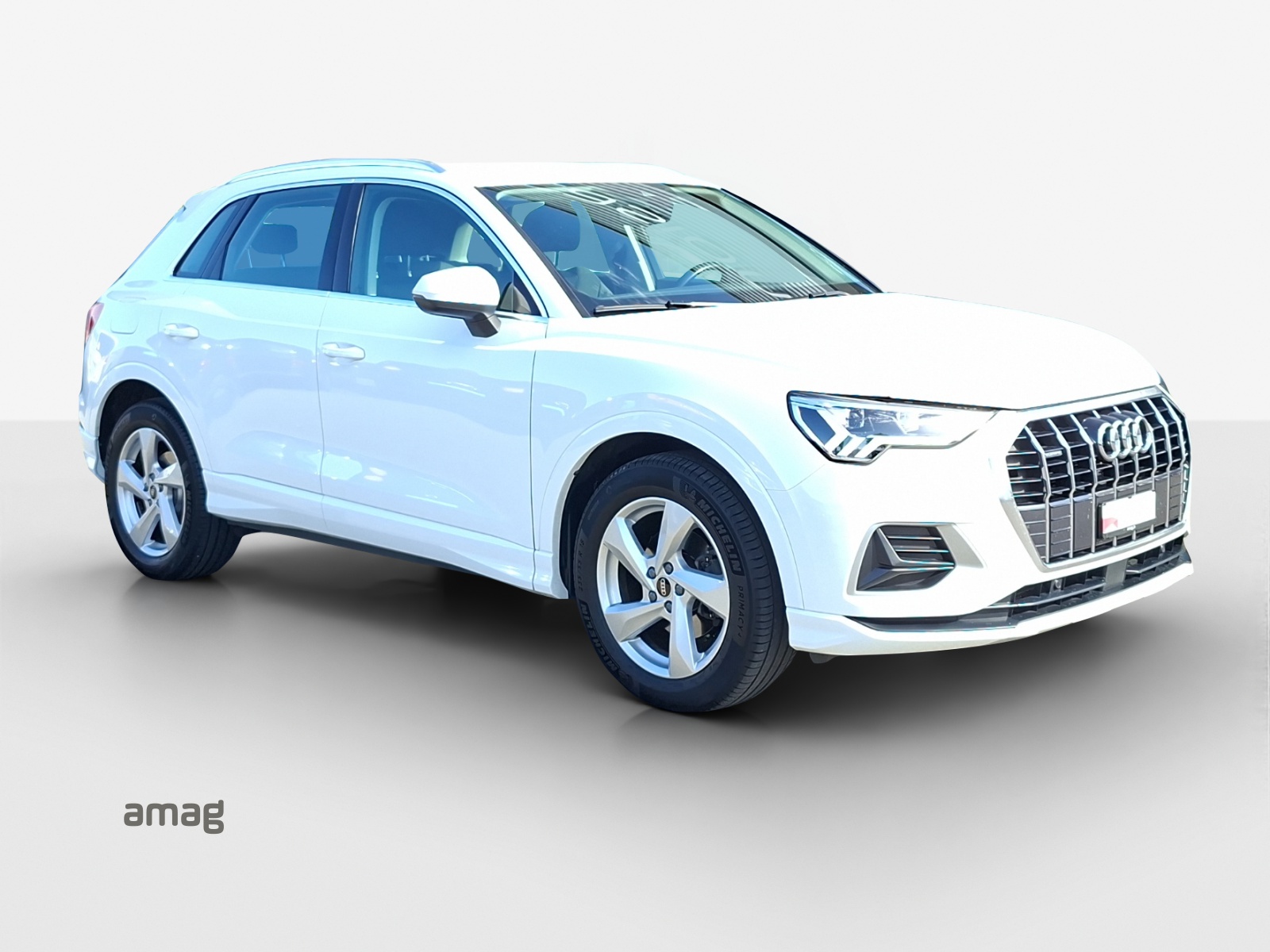 AUDI Q3 35 TDI advanced quattro S-tronic-image-5