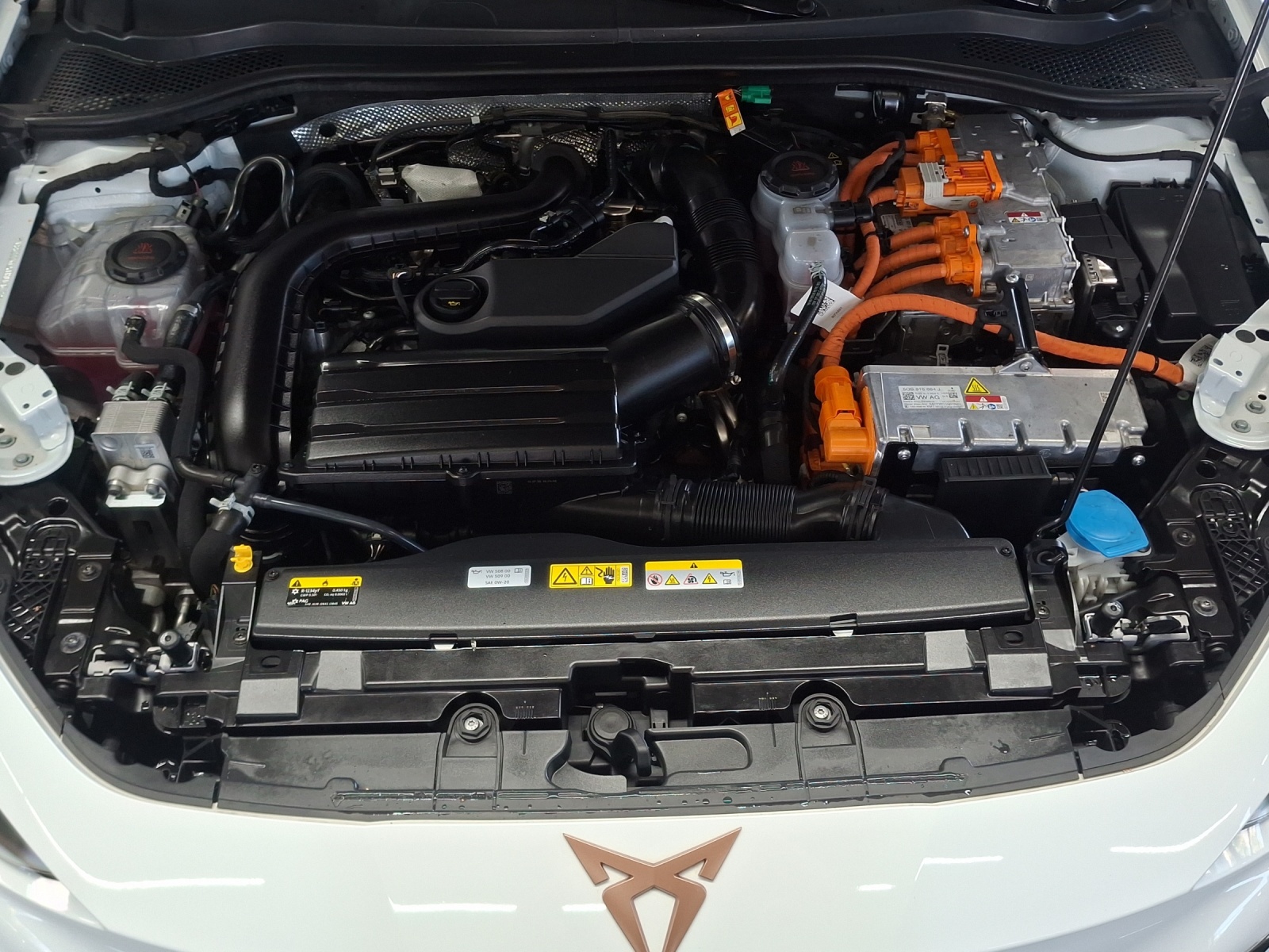 CUPRA LEON ST 1.5 e-HYBRID pHEV Black SymphonyDSG-image-14
