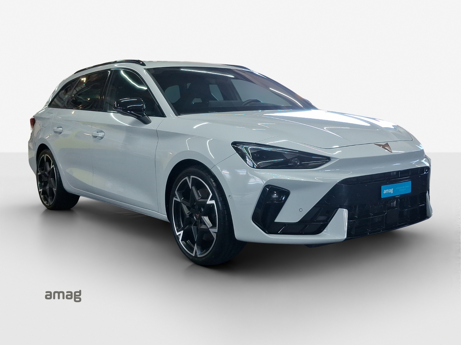 CUPRA LEON ST 1.5 e-HYBRID pHEV Black SymphonyDSG-image-6