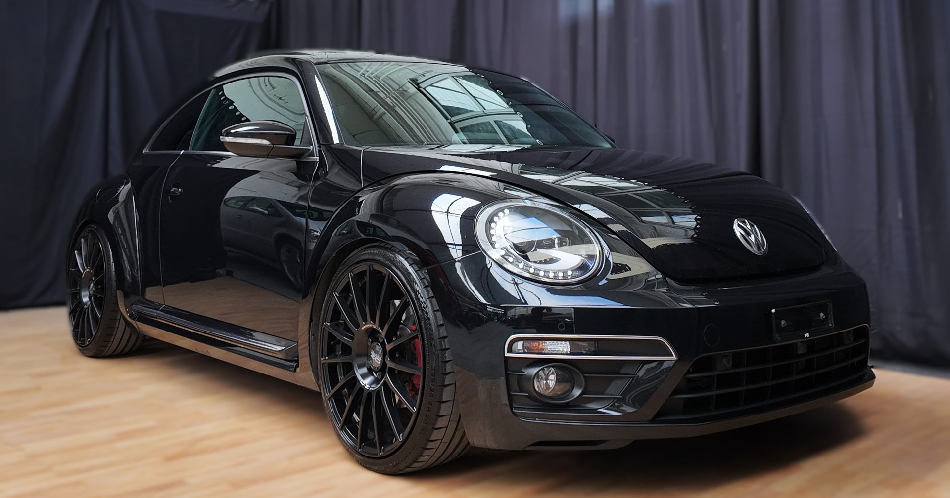 VW Beetle 2.0 TSI R-LINE DSG-image-1
