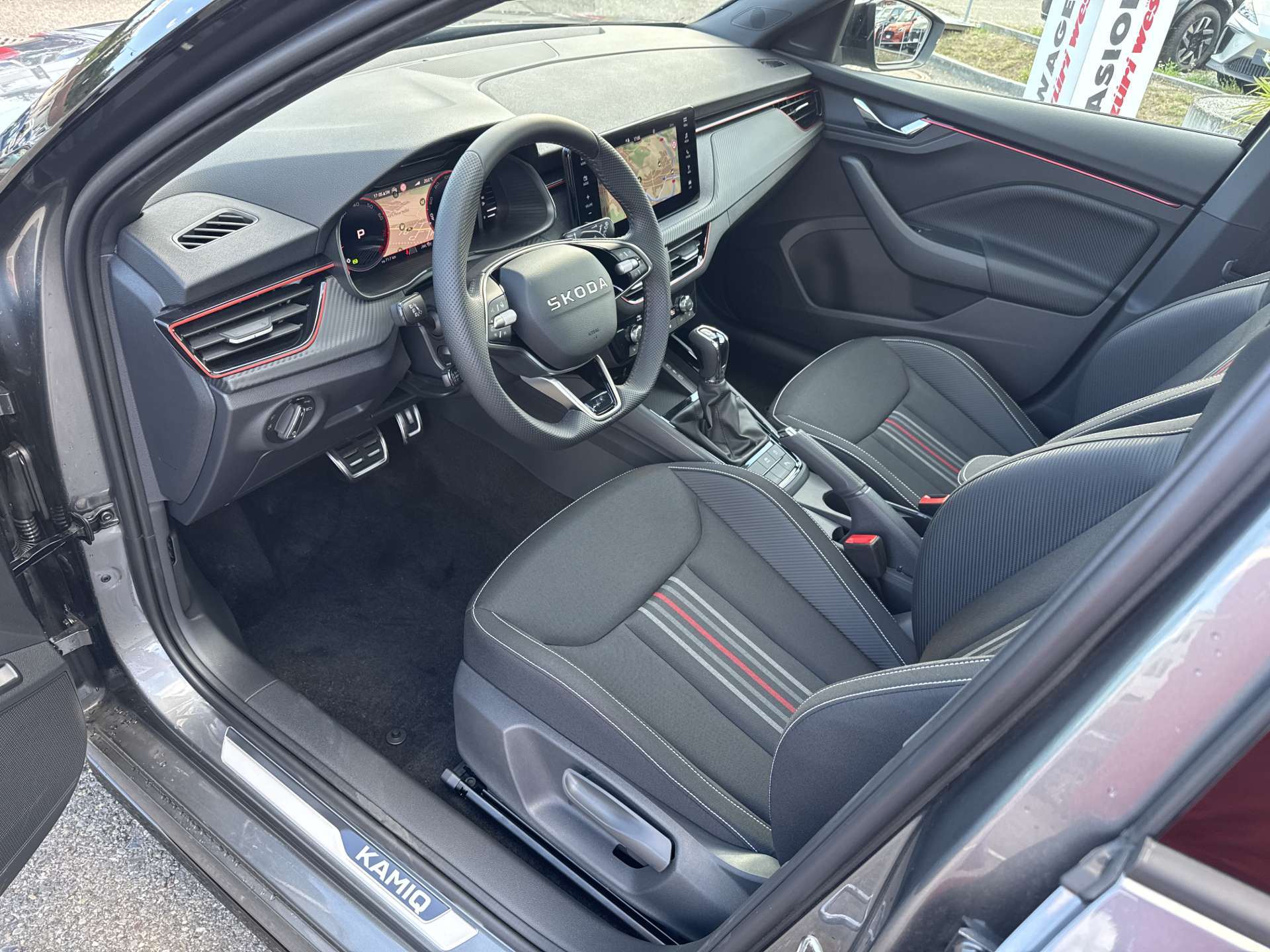 SKODA Kamiq 1.5 TSI Monte Carlo DSG-Automat-image-5