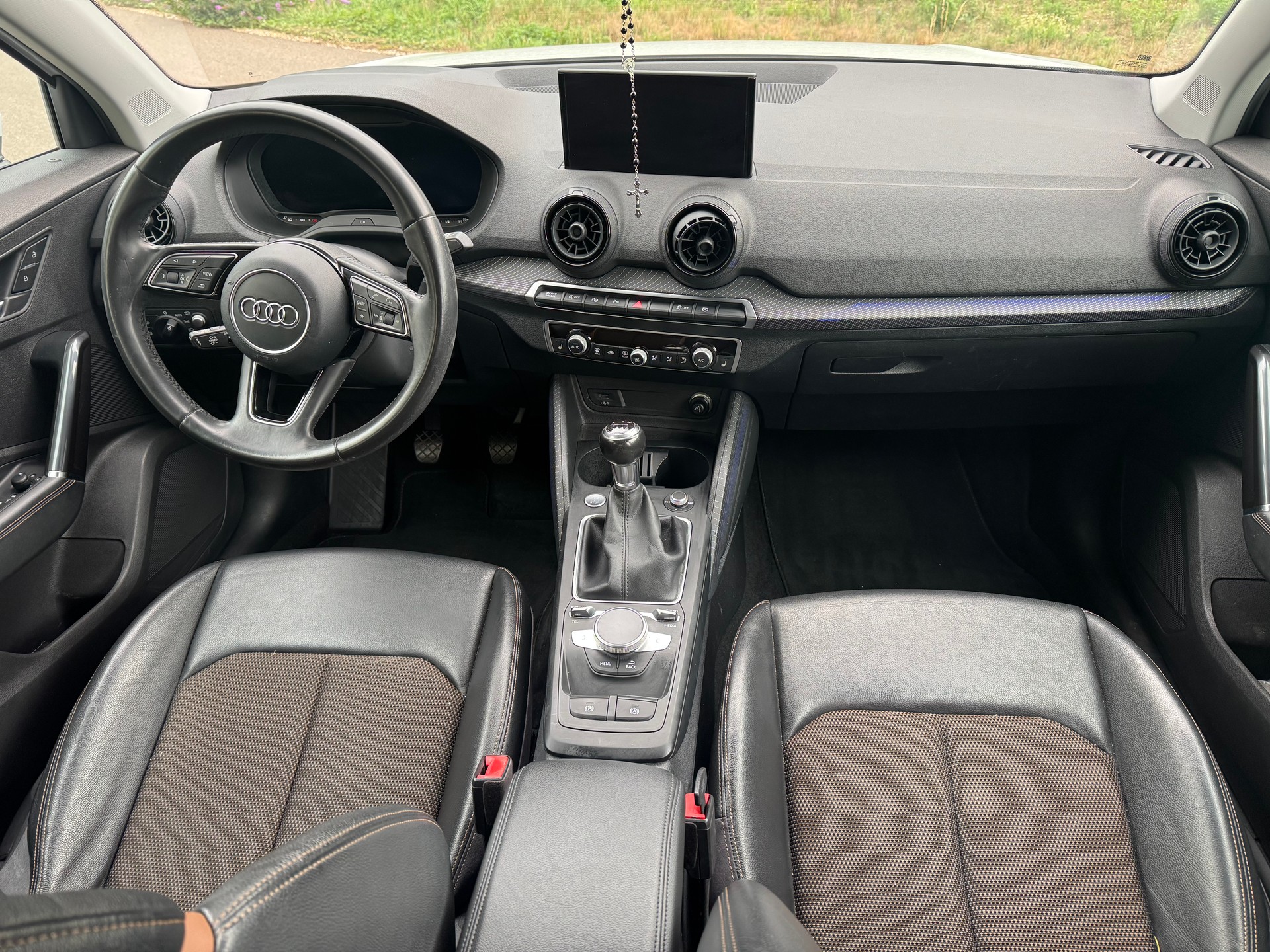 AUDI Q2 1.6 TDI sport-image-12