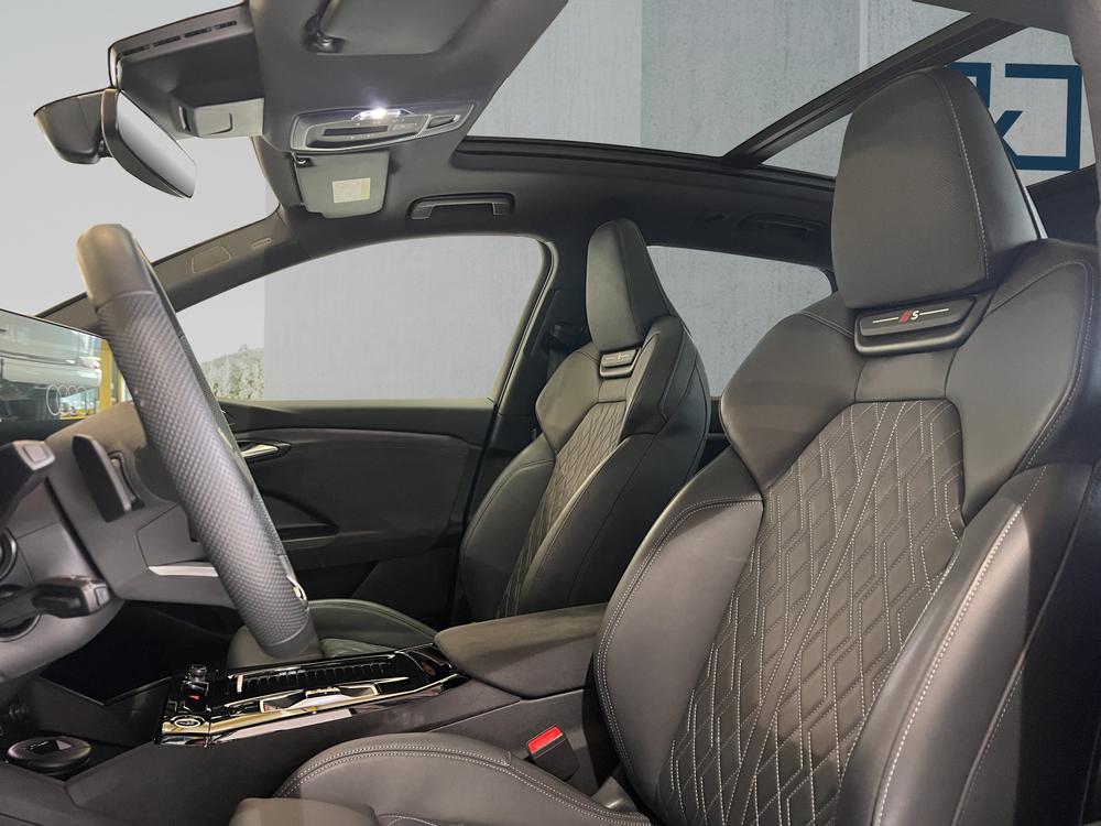 AUDI Q6 e-tron quattro-image-5