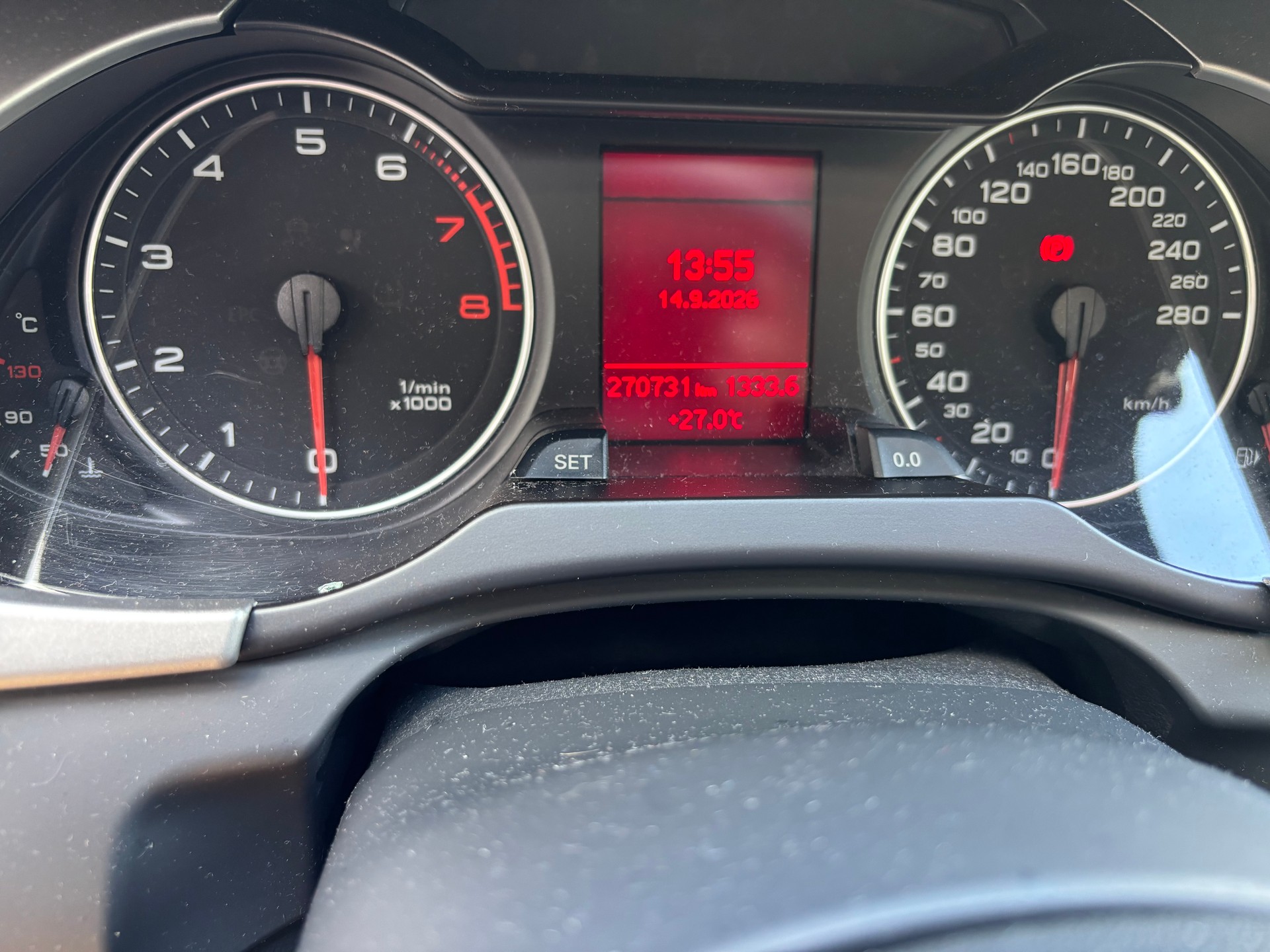 AUDI A4 Limousine 1.8 TFSI multitronic-image-5