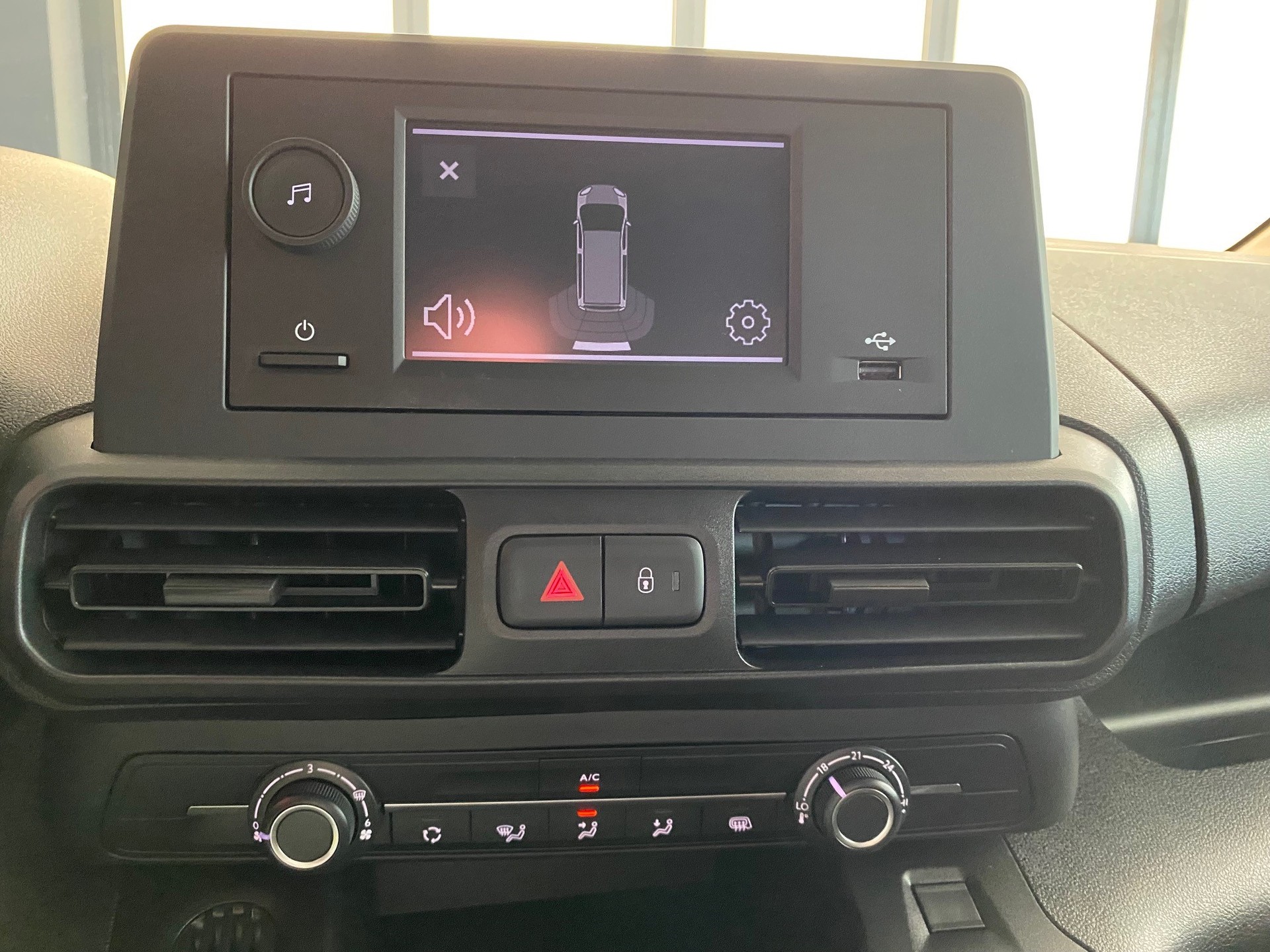 TOYOTA PROACE CITY Van L2 52KWh Active-image-12