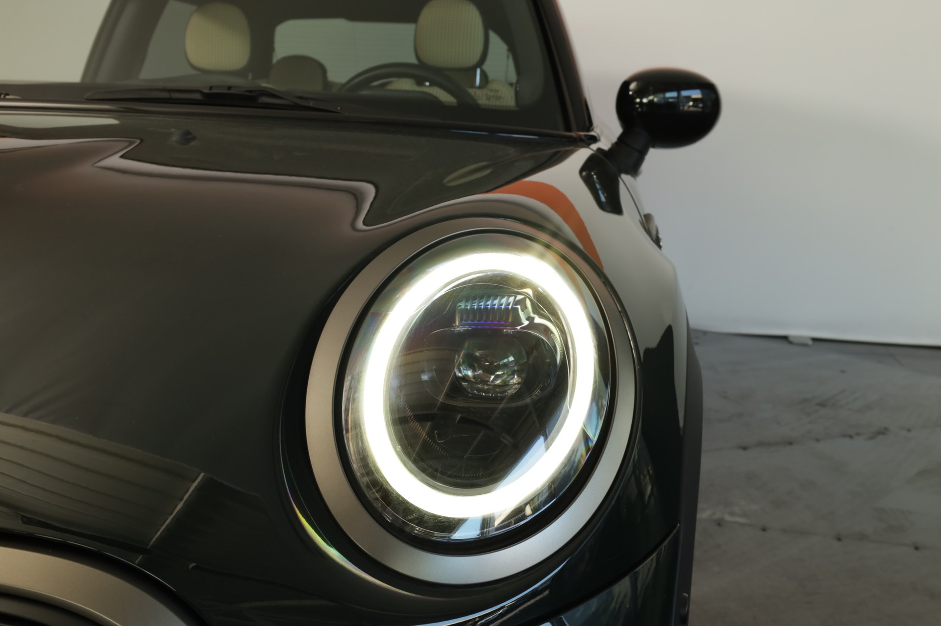 MINI Cooper SE Resolute Edition Rebel Green-image-26