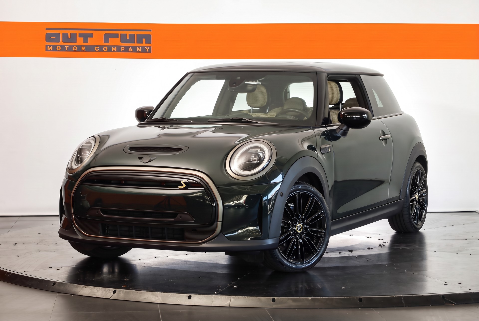 MINI Cooper SE Resolute Edition Rebel Green-image-0