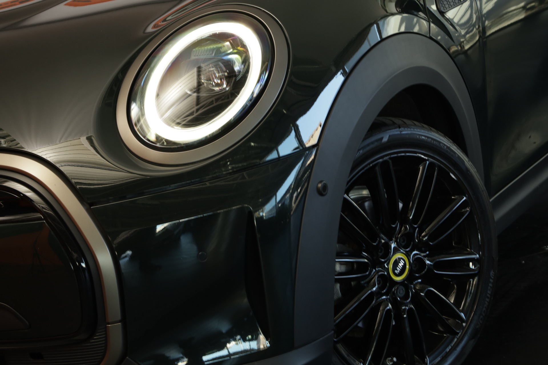 MINI Cooper SE Resolute Edition Rebel Green-image-27