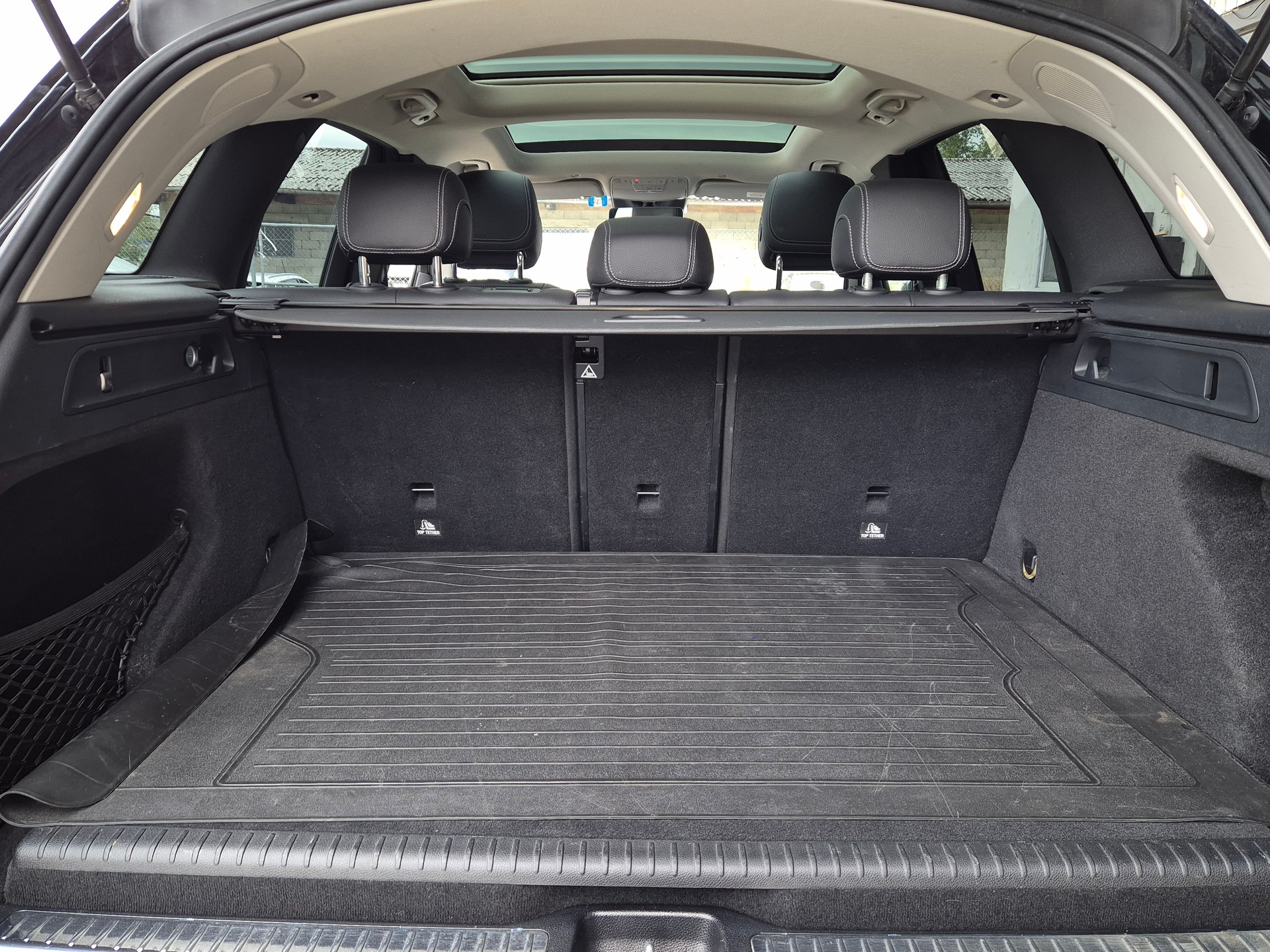 MERCEDES-BENZ GLC 300 e 4Matic 9G-Tronic-image-7
