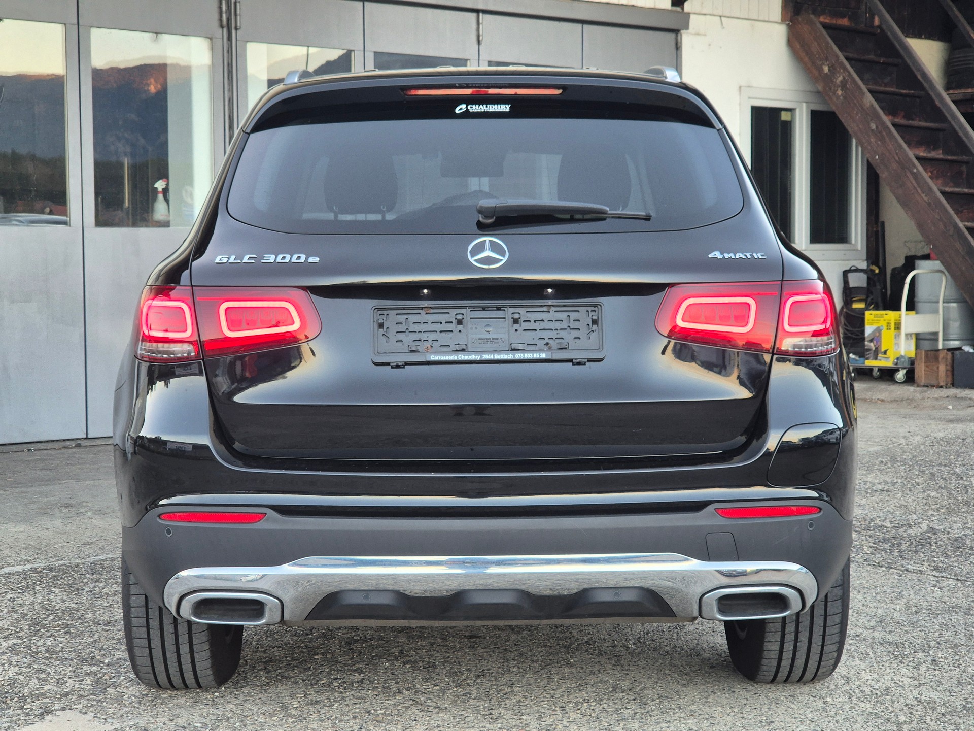MERCEDES-BENZ GLC 300 e 4Matic 9G-Tronic-image-6