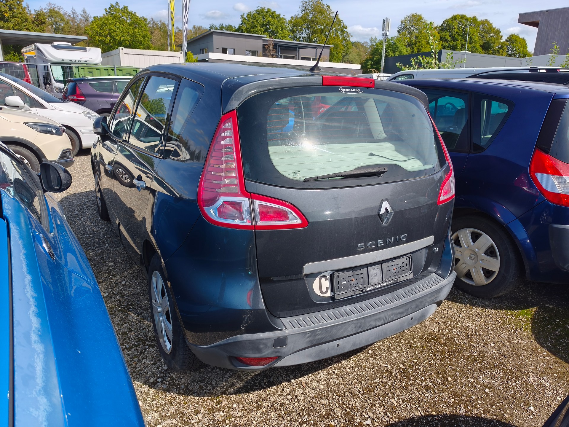 RENAULT Scénic 1.4 16V Turbo Dynamique-image-3