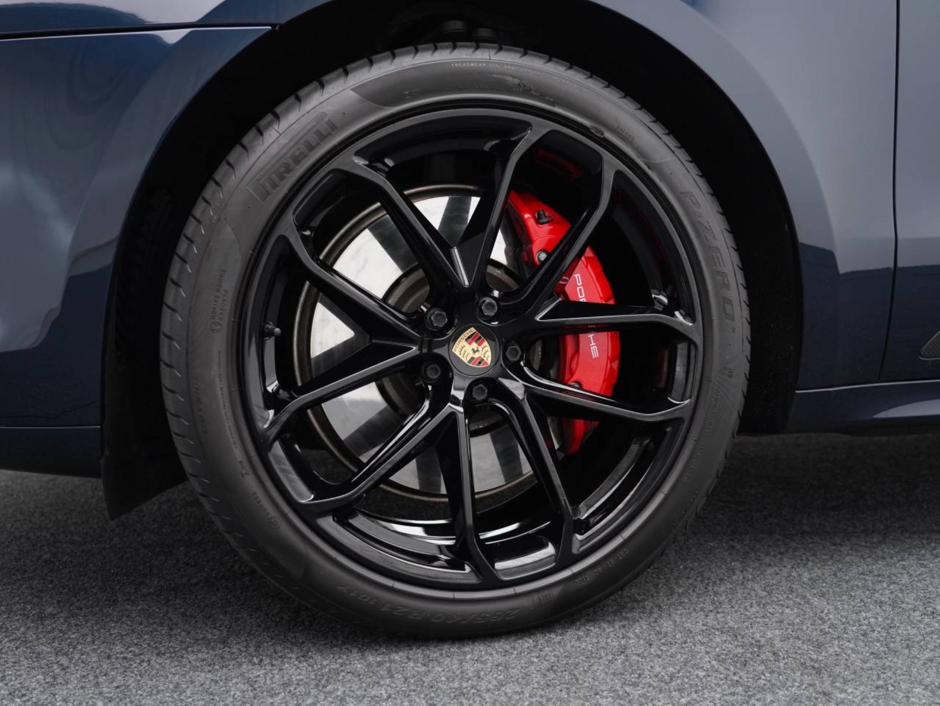 PORSCHE Macan GTS-image-10