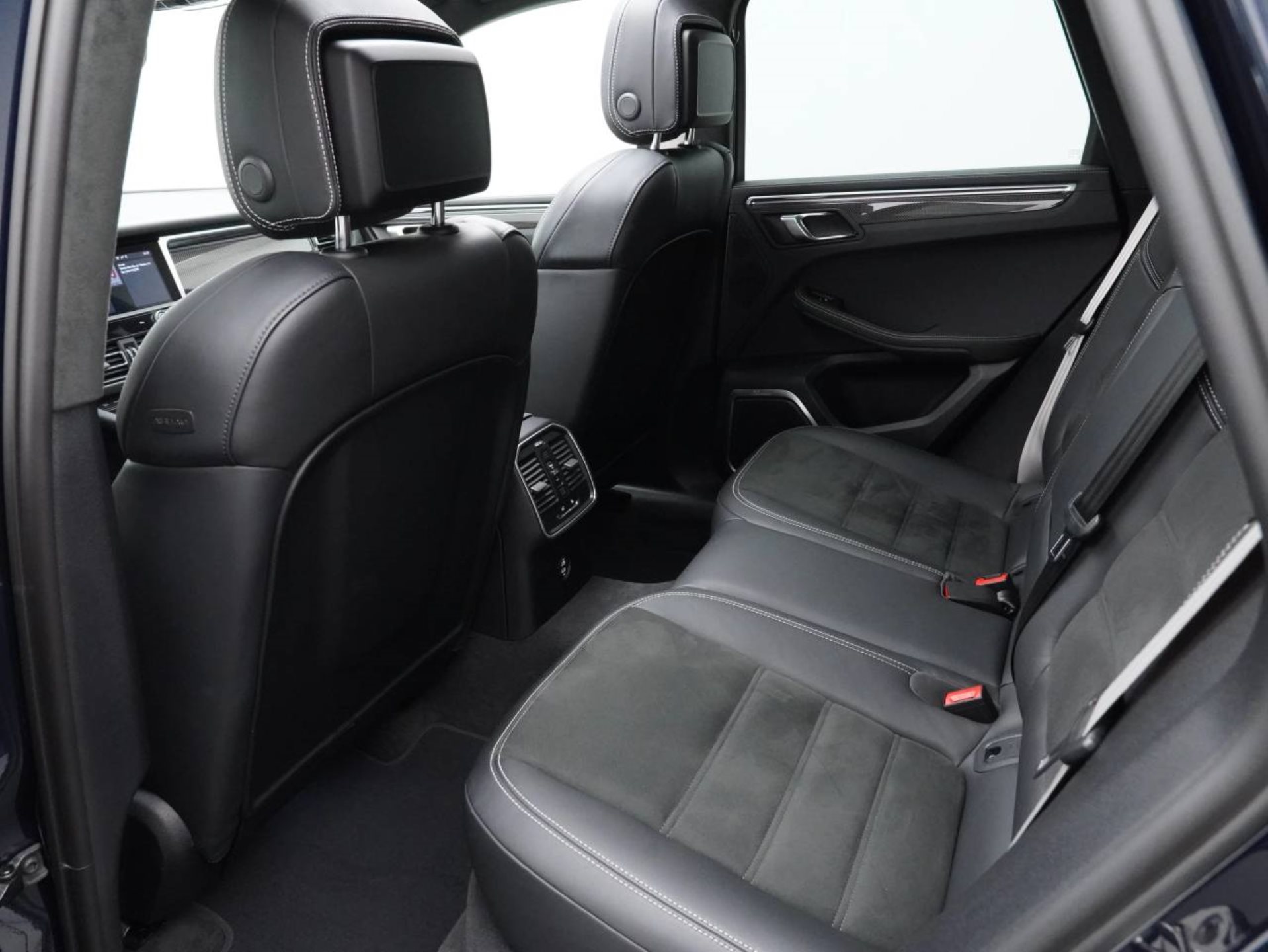 PORSCHE Macan GTS-image-28
