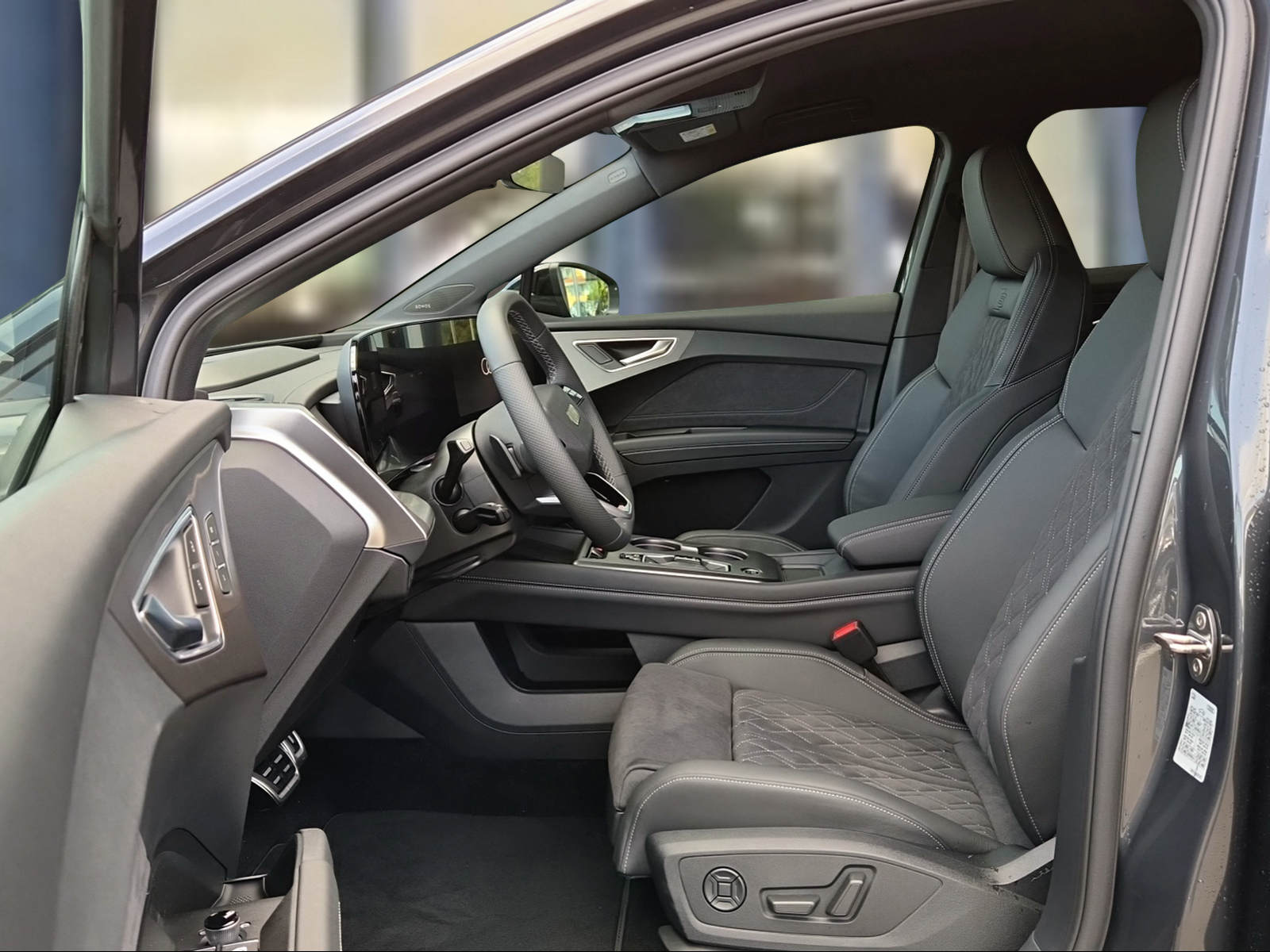AUDI Q4 Sportback e-tron quattro performance Swiss Ski Tamboragrau Metallic-image-8