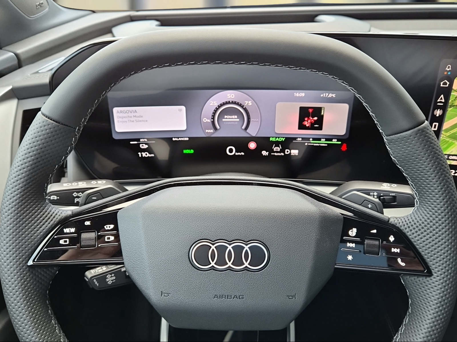 AUDI Q4 Sportback e-tron quattro performance Swiss Ski Tamboragrau Metallic-image-11