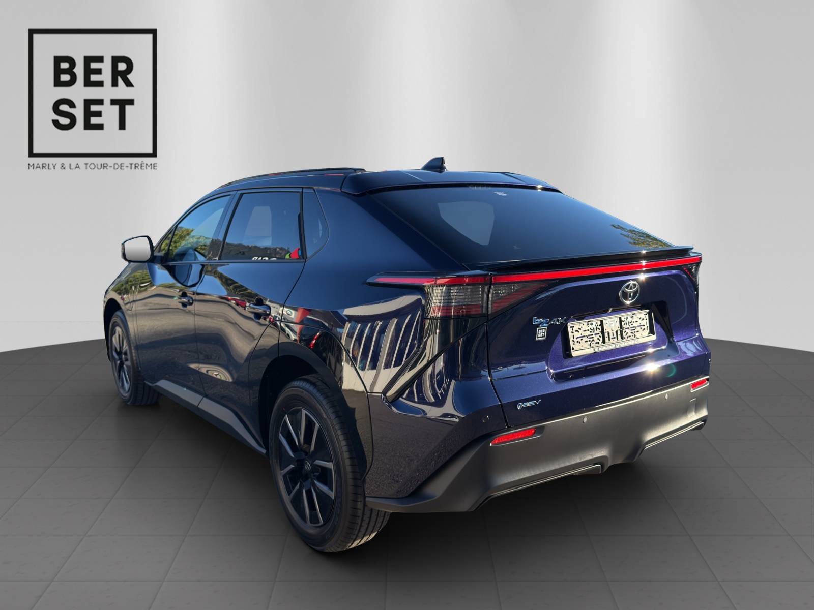 TOYOTA bZ4X Style-image-2