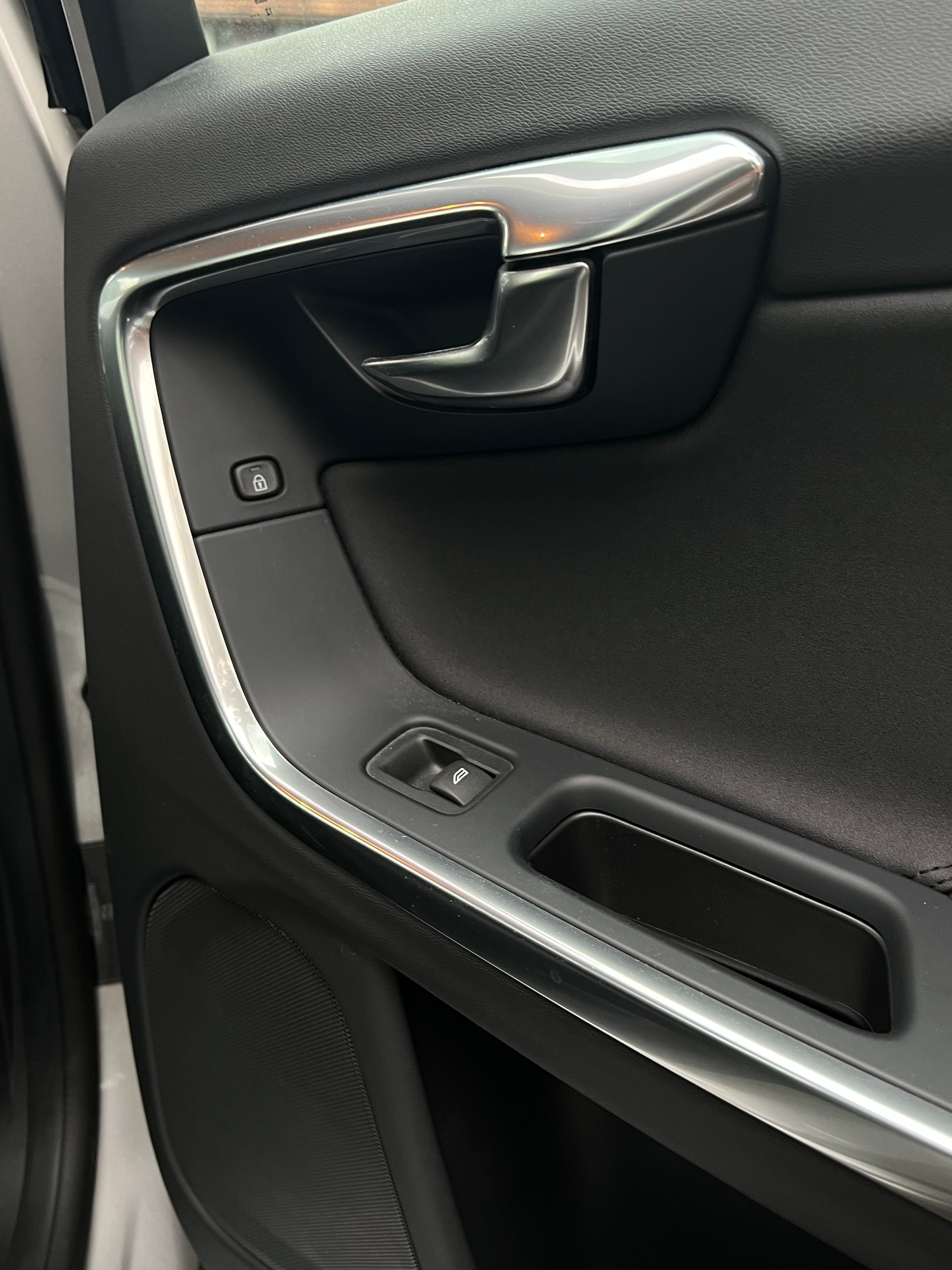 VOLVO S60 D3 Kinetic Geartronic-image-15