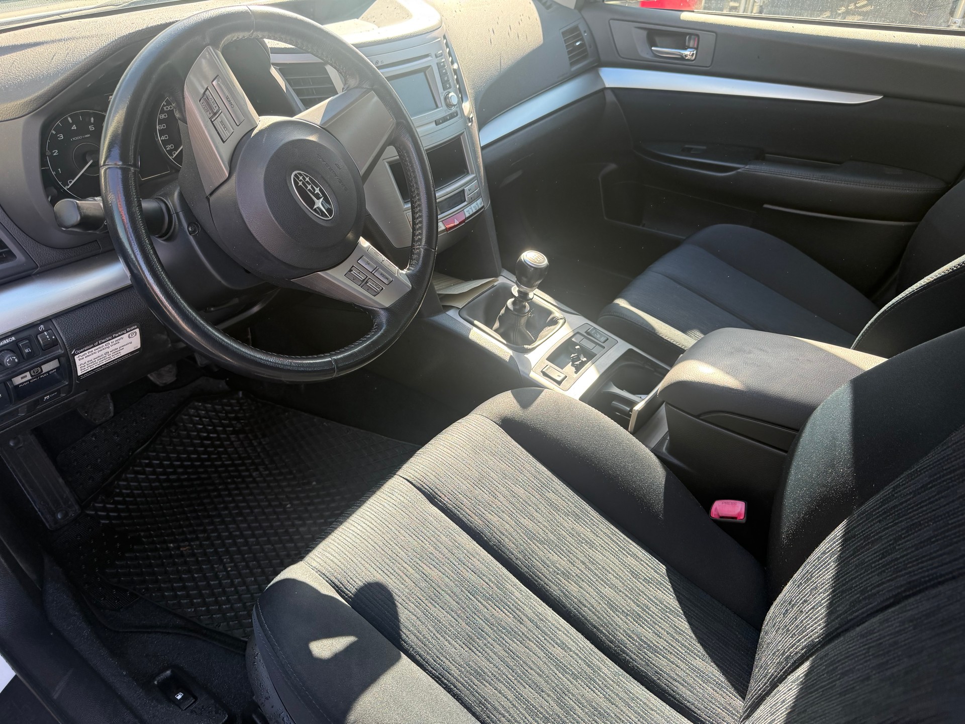 SUBARU Legacy 2.0i Advantage AWD-image-4