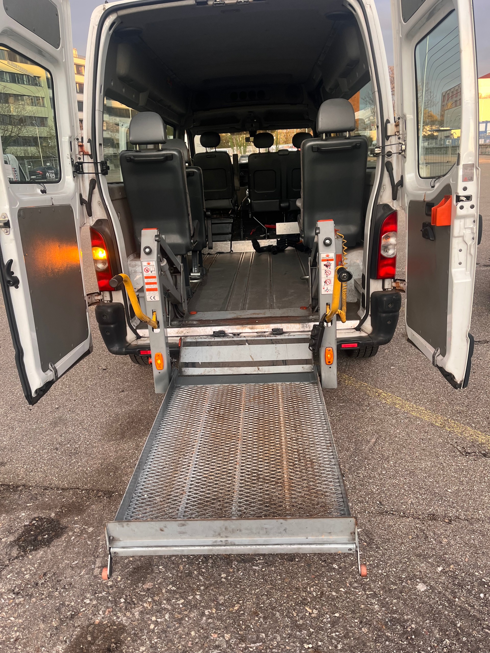 RENAULT MASTER-image-7