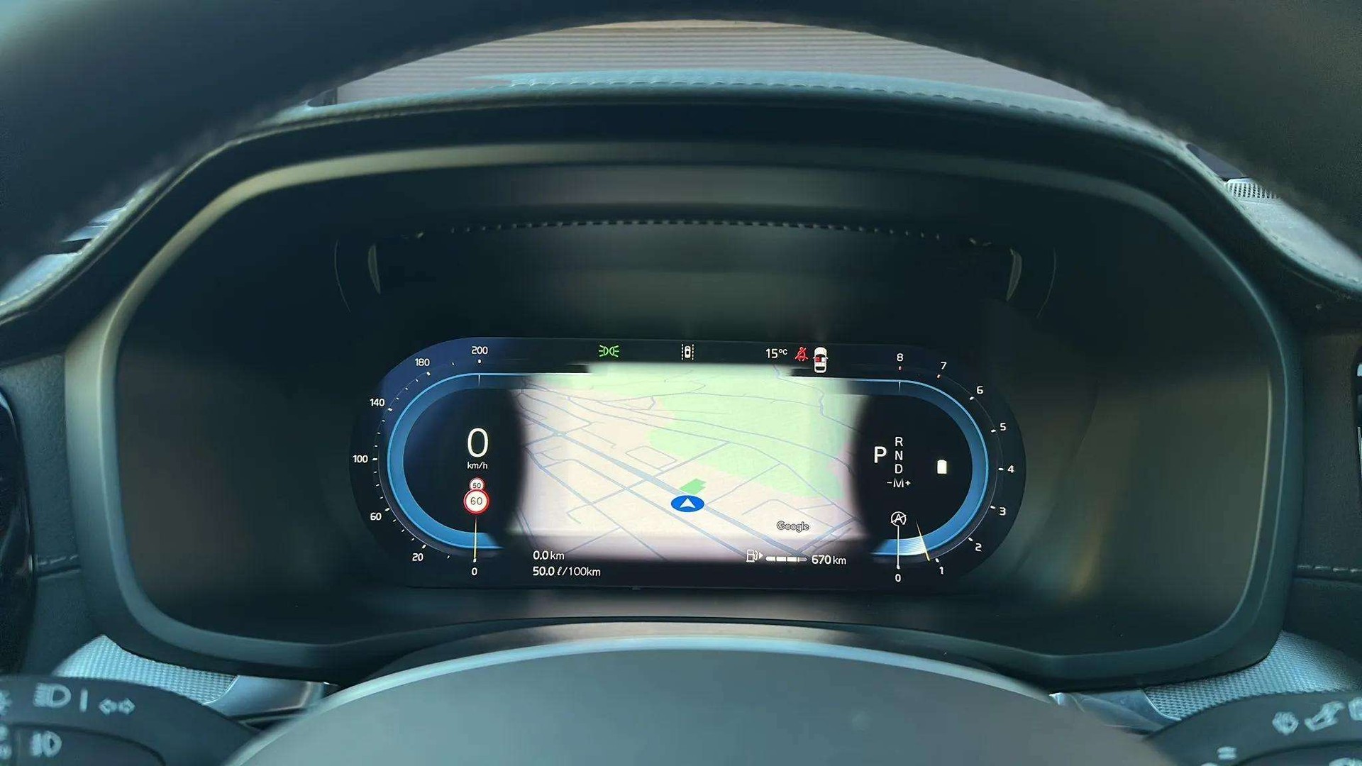 VOLVO V60 B4 Benzin Mild Hybrid Ultra Dark DCT mit AHK & Panoramadach & 5J Werksgarantie oder bis 200000km-image-15