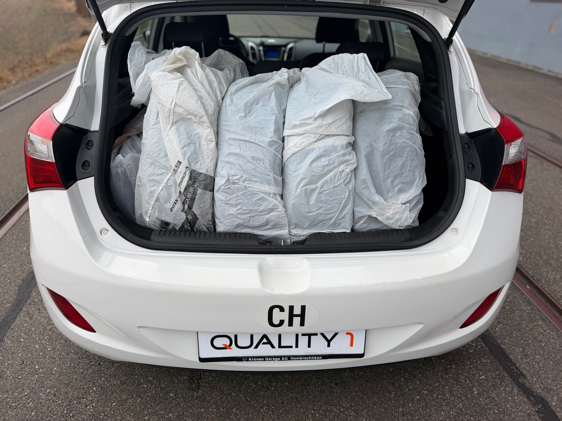 HYUNDAI i30 1.4 Pica-image-8