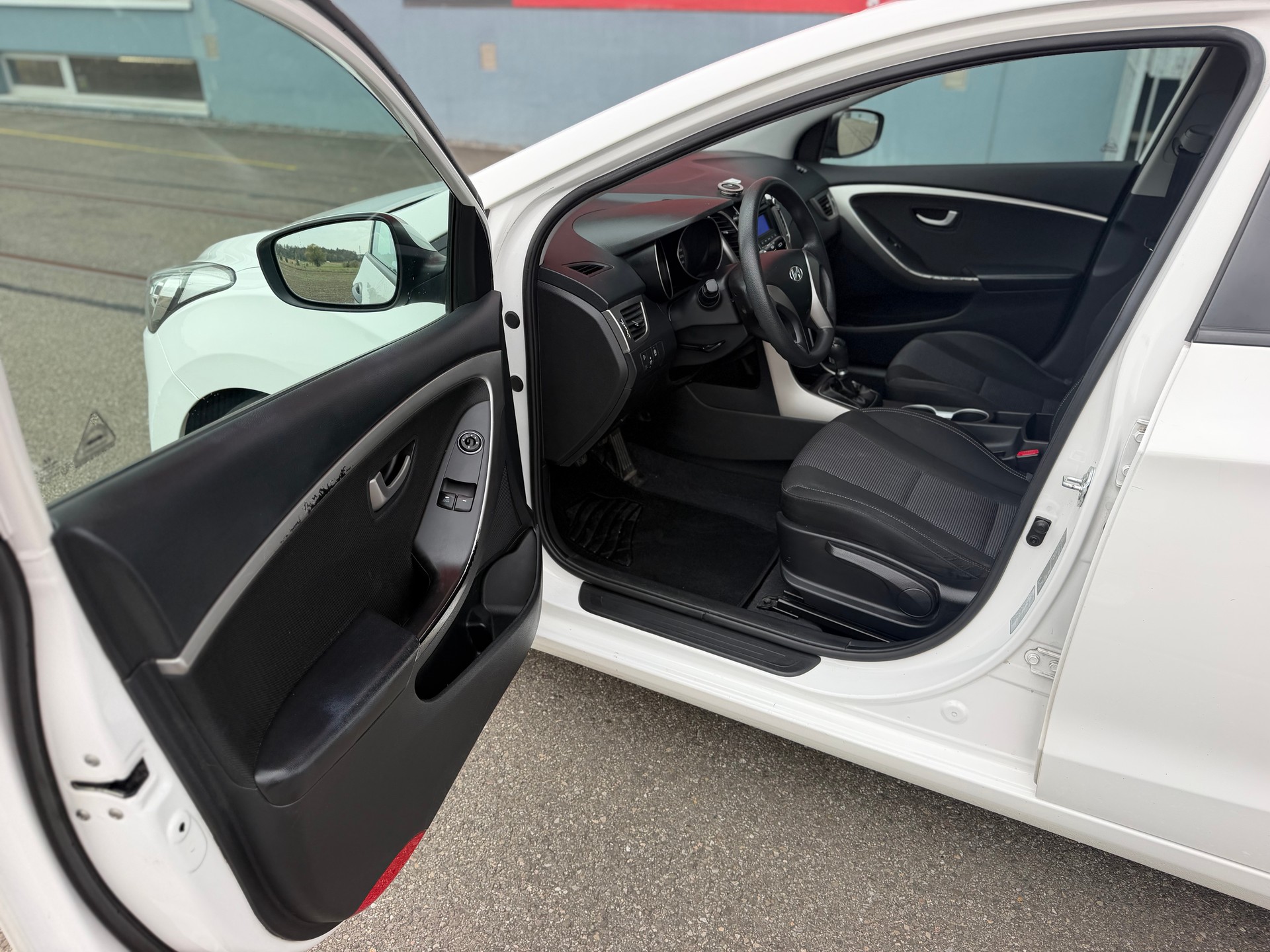 HYUNDAI i30 1.4 Pica-image-14