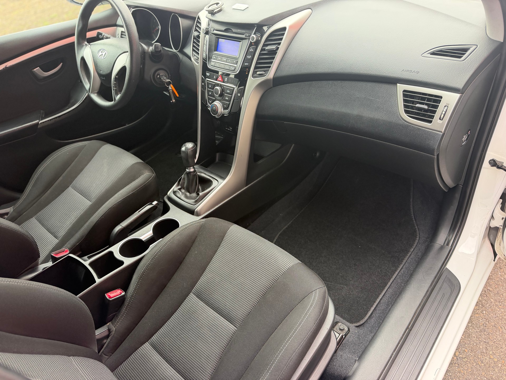 HYUNDAI i30 1.4 Pica-image-12