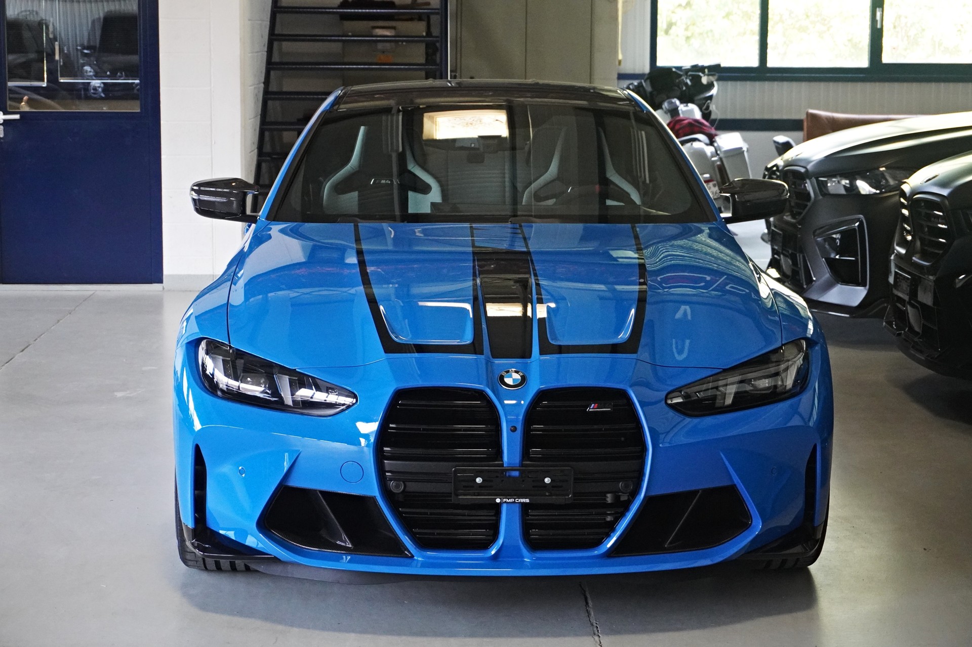 BMW M4 Coupé Competition M xDrive // SONDERLACKIERUNG VOODOO BLAU // WERKSGARANTIE // M CARBON SCHALENSITZE //-image-1