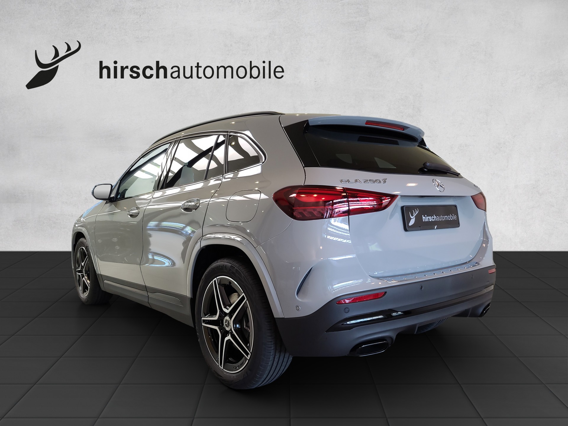 MERCEDES-BENZ GLA 250 4M AMG Swiss Star "Special Edition"-image-2